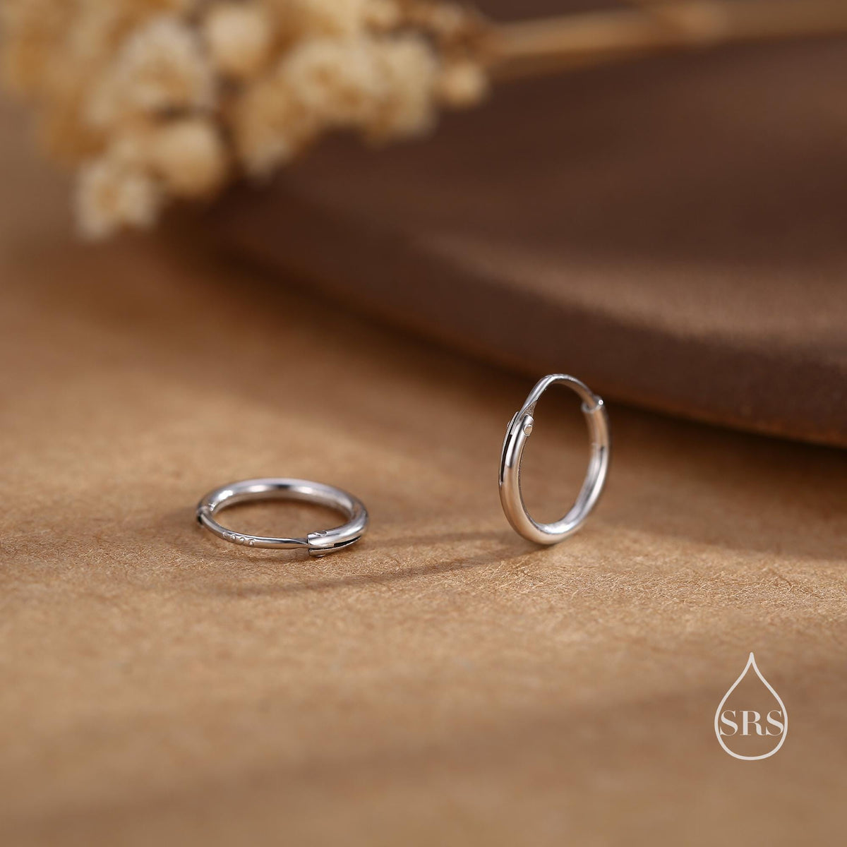 Geometric Circle Hoop Earrings in Sterling Silver -Small to Large - Minimalist and Dainty Jewellery - Modern and Contemporary Design
