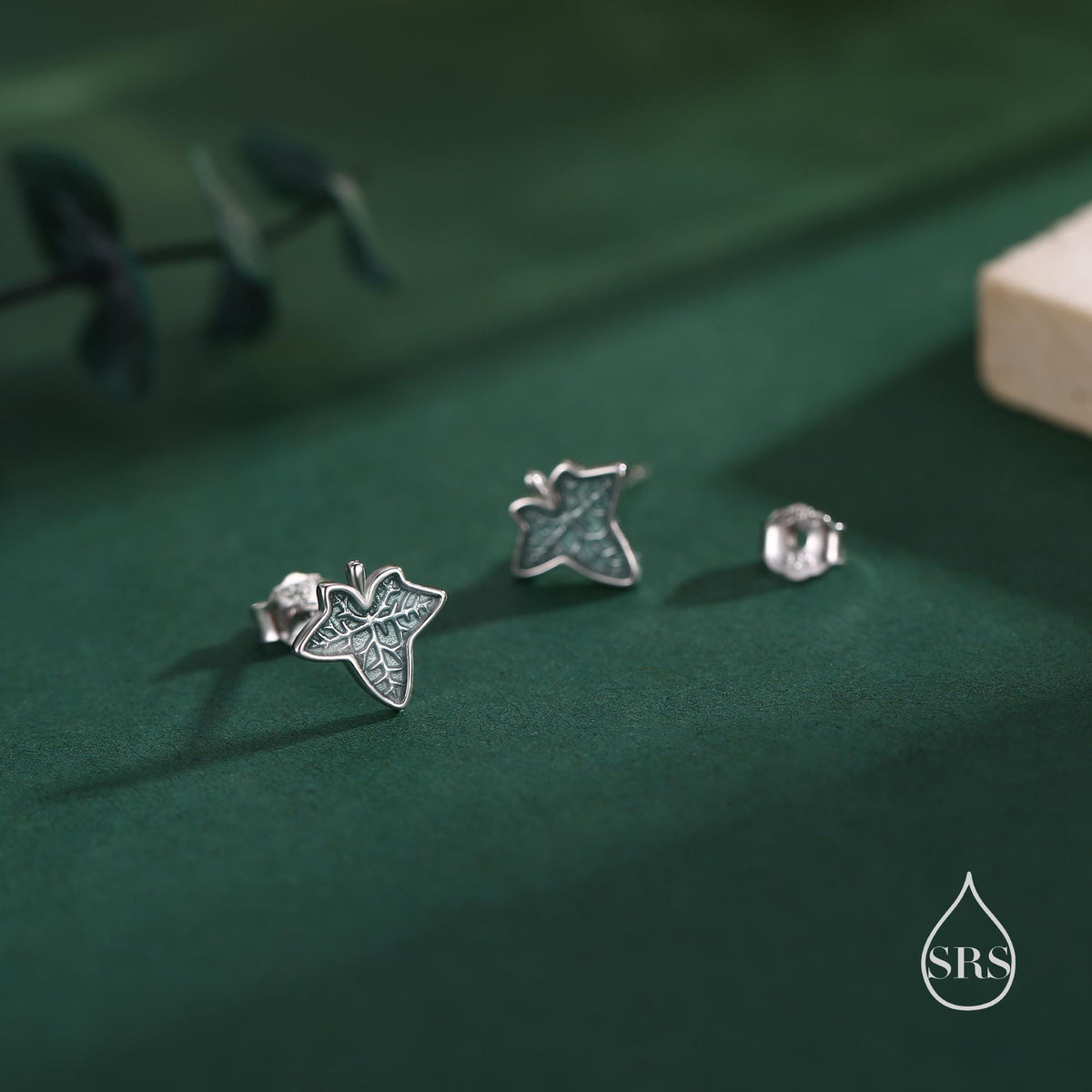 Enamel Ivy Leaf Stud Earrings