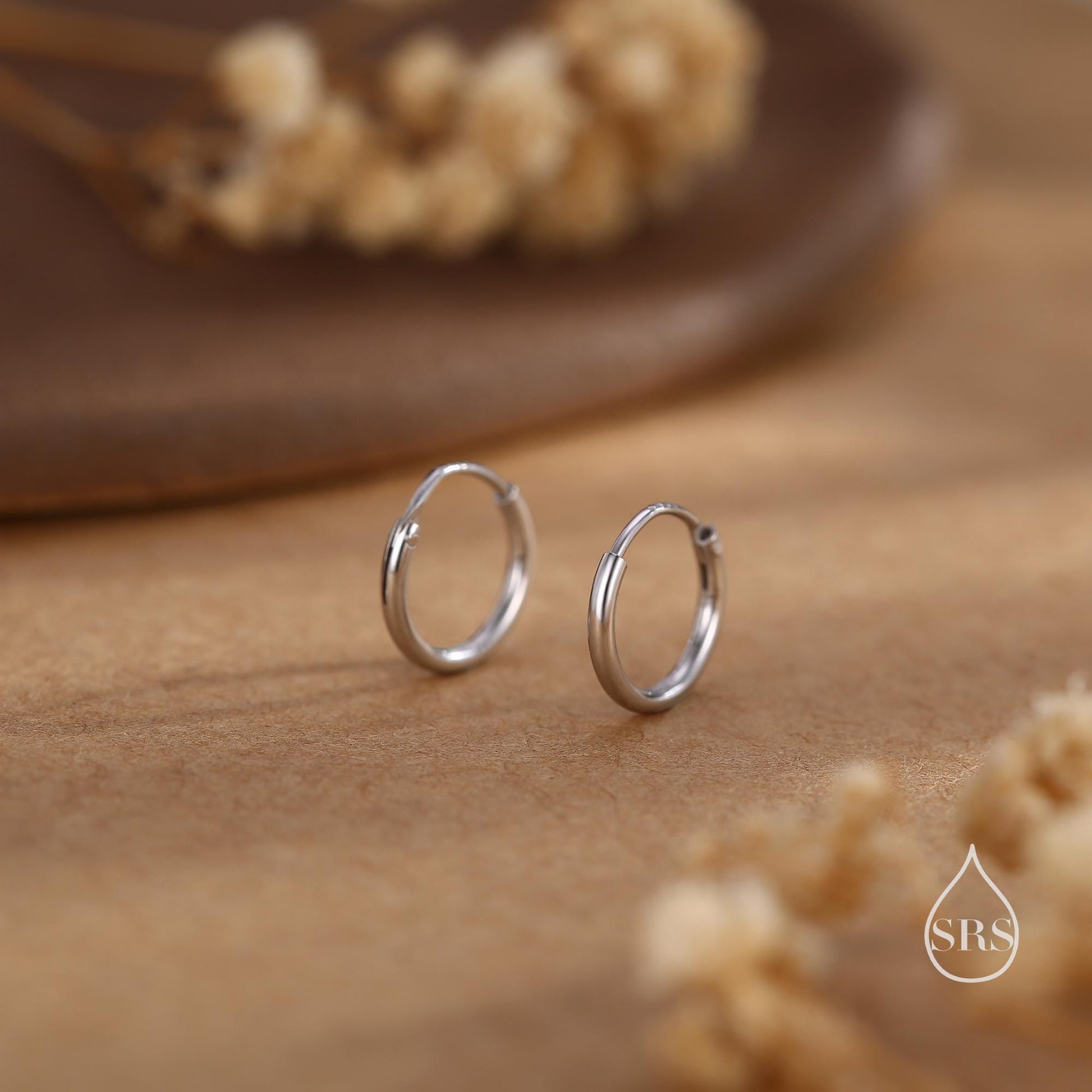 Geometric Small and Large Circle Hoop Earrings in Sterling Silver - Minimalist and Dainty Jewellery - Modern and Contemporary Design