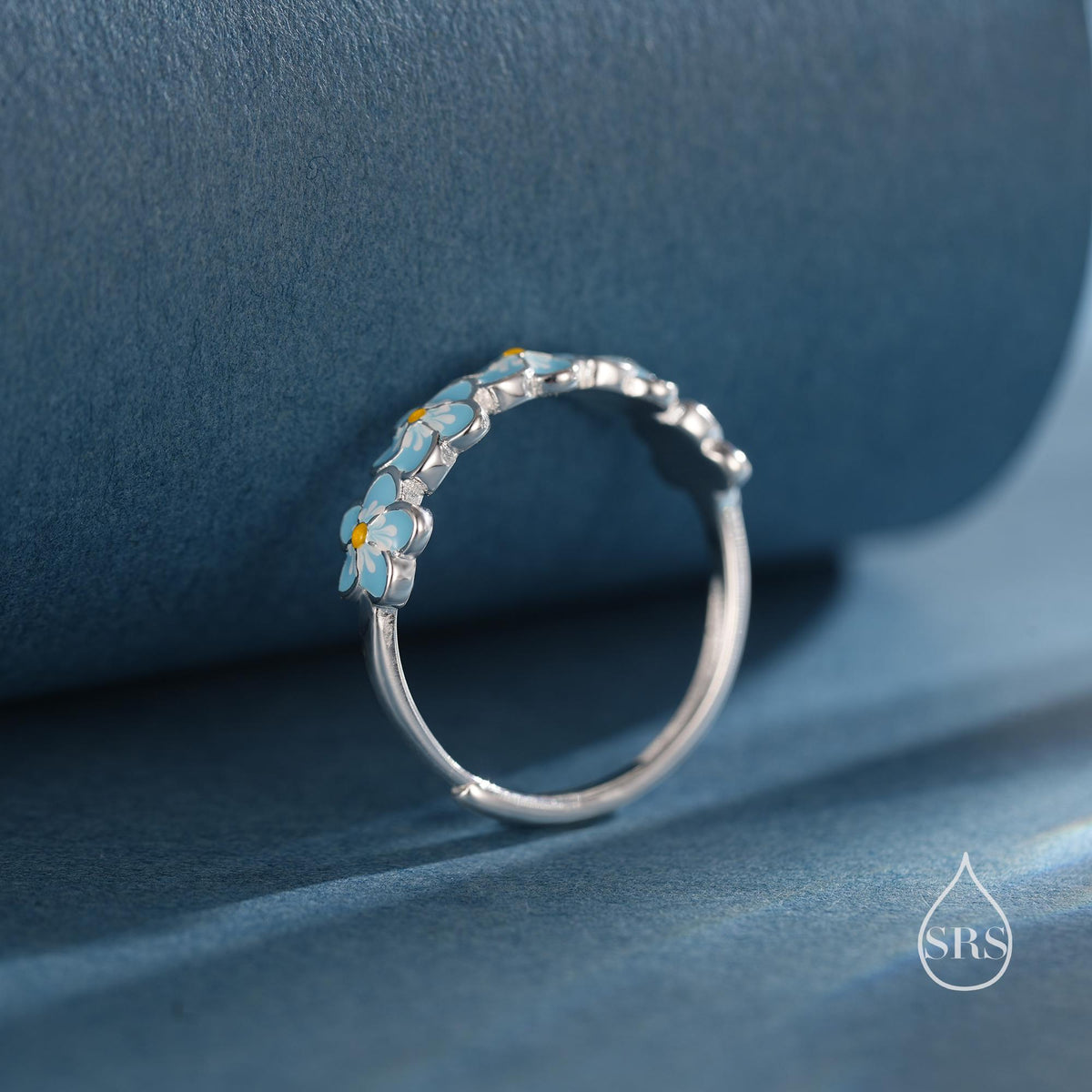 Enamel Forget-Me-Not Flower Motif Ring