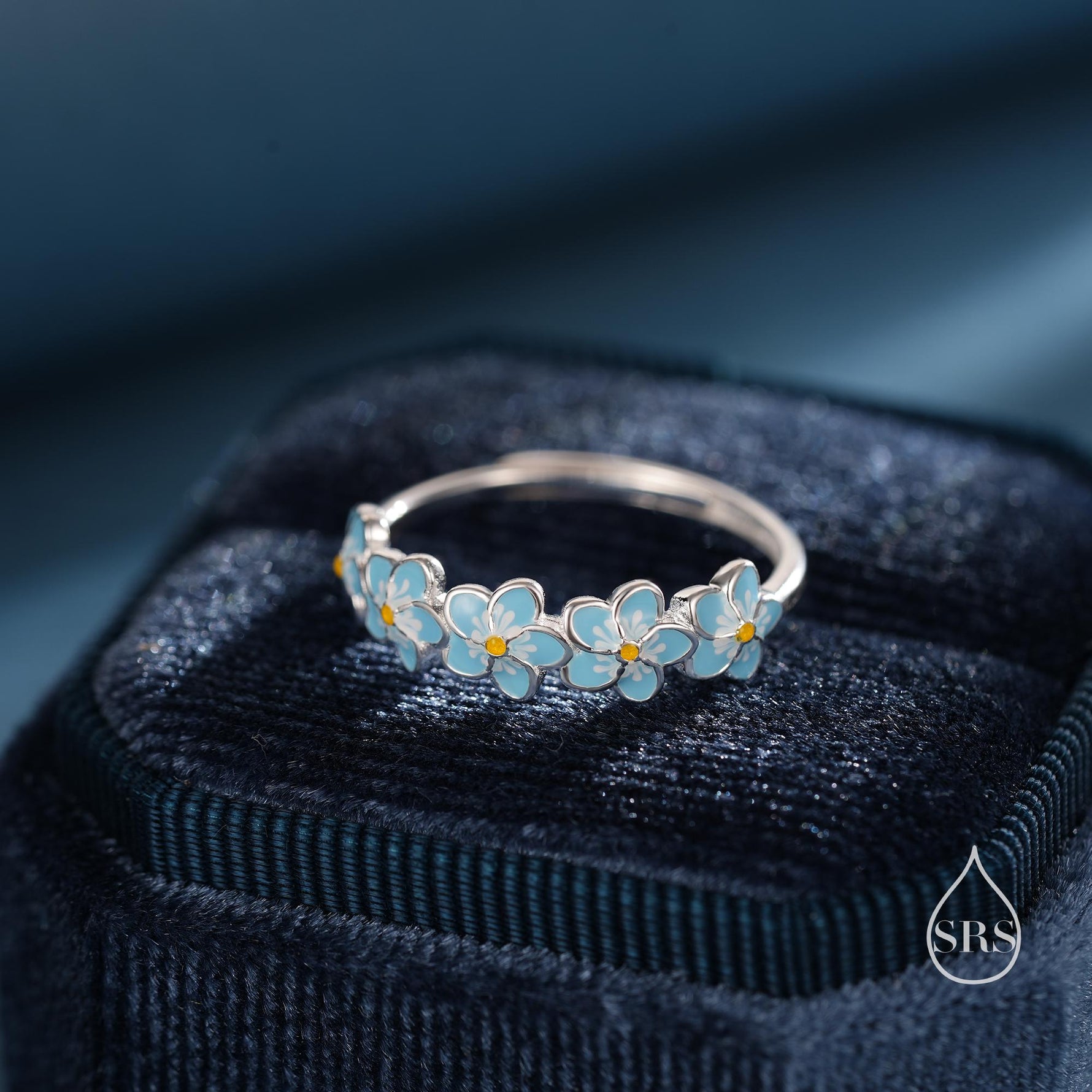 Enamel Forget-Me-Not Flower Motif Ring