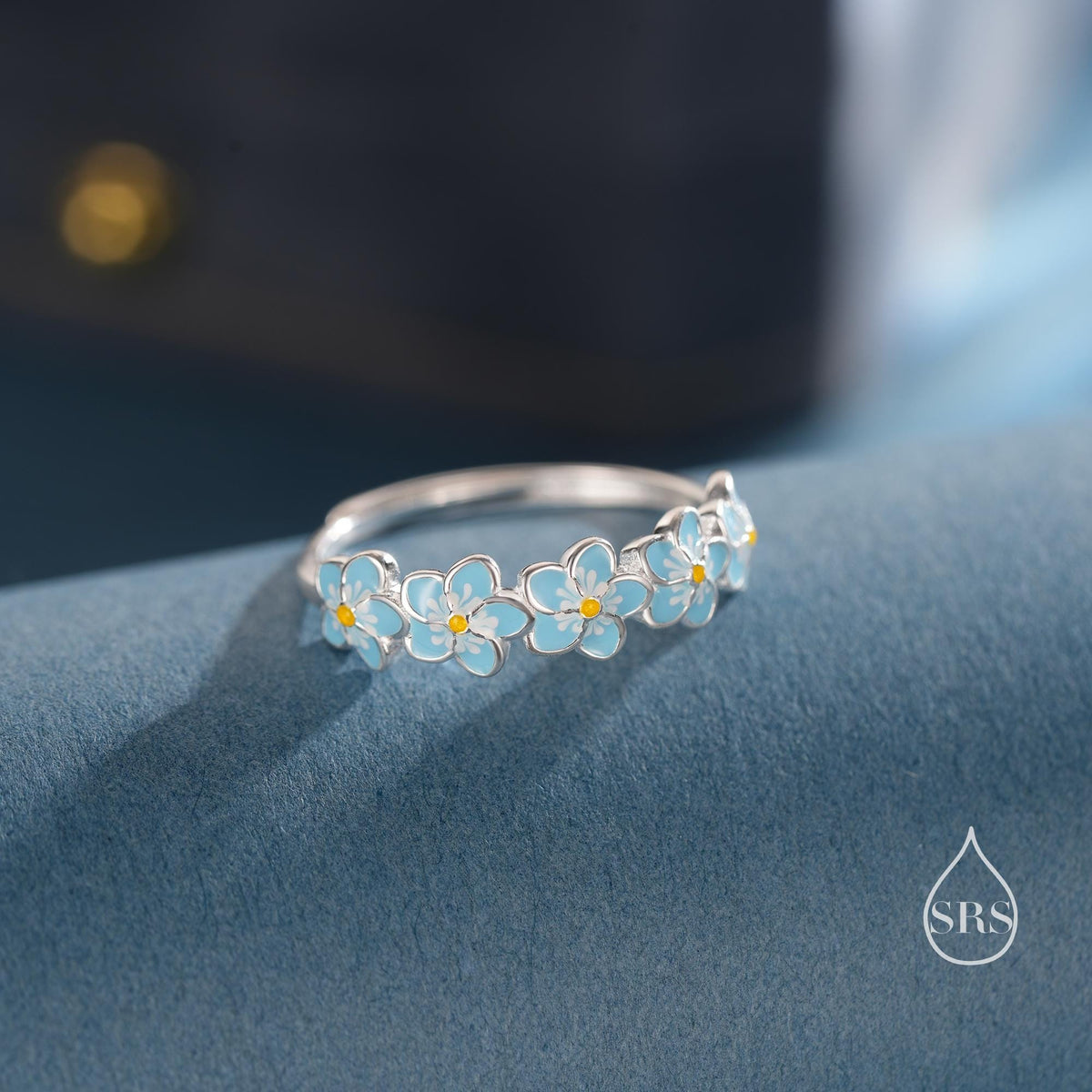 Enamel Forget-Me-Not Flower Motif Ring