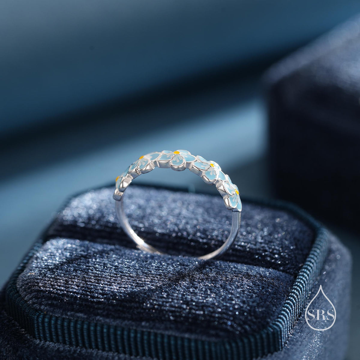 Enamel Forget-Me-Not Flower Motif Ring