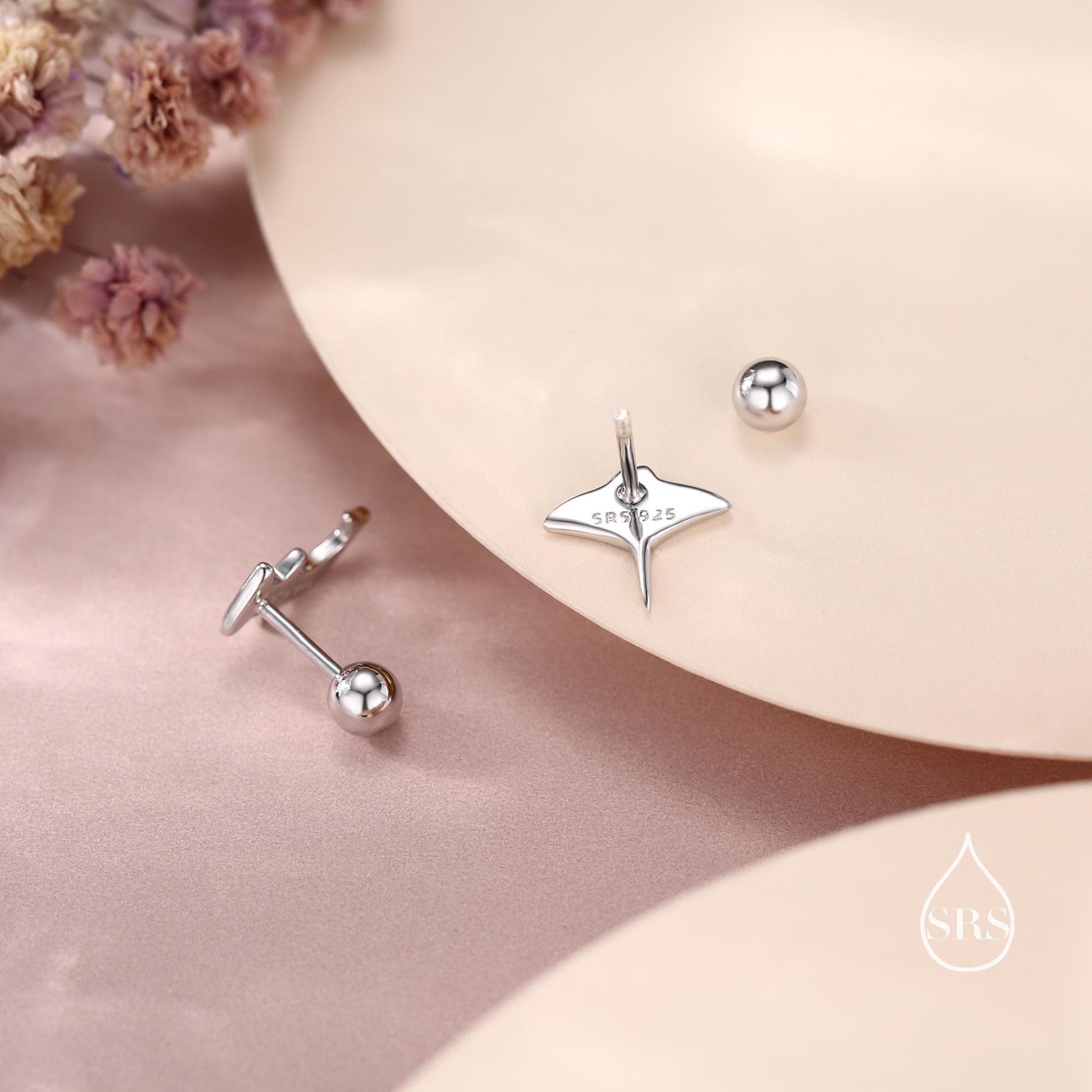 Mismatched Kawaii Hammerhead Shark & Manta Ray 18G Screw Back Earrings in Sterling Silver, Animal Earrings