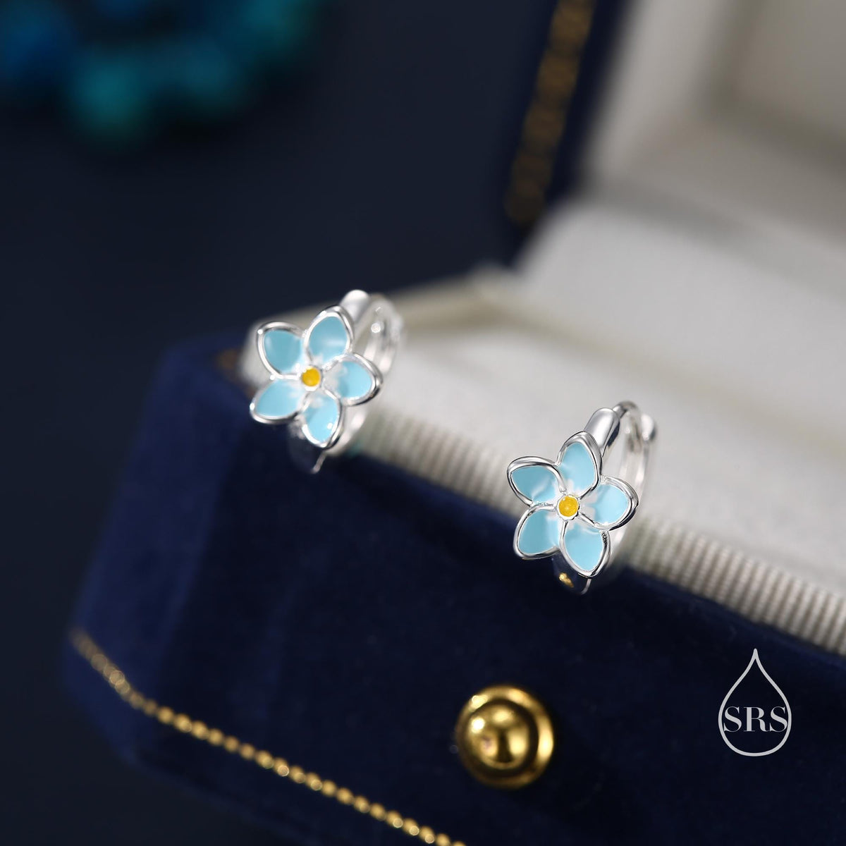 Dainty Forget Me Not Flower Huggie Hoop in Sterling Silver, Enamel Flower hoop Earrings, Forget Me Not Floral Earrings, 8mm Inner Diameter