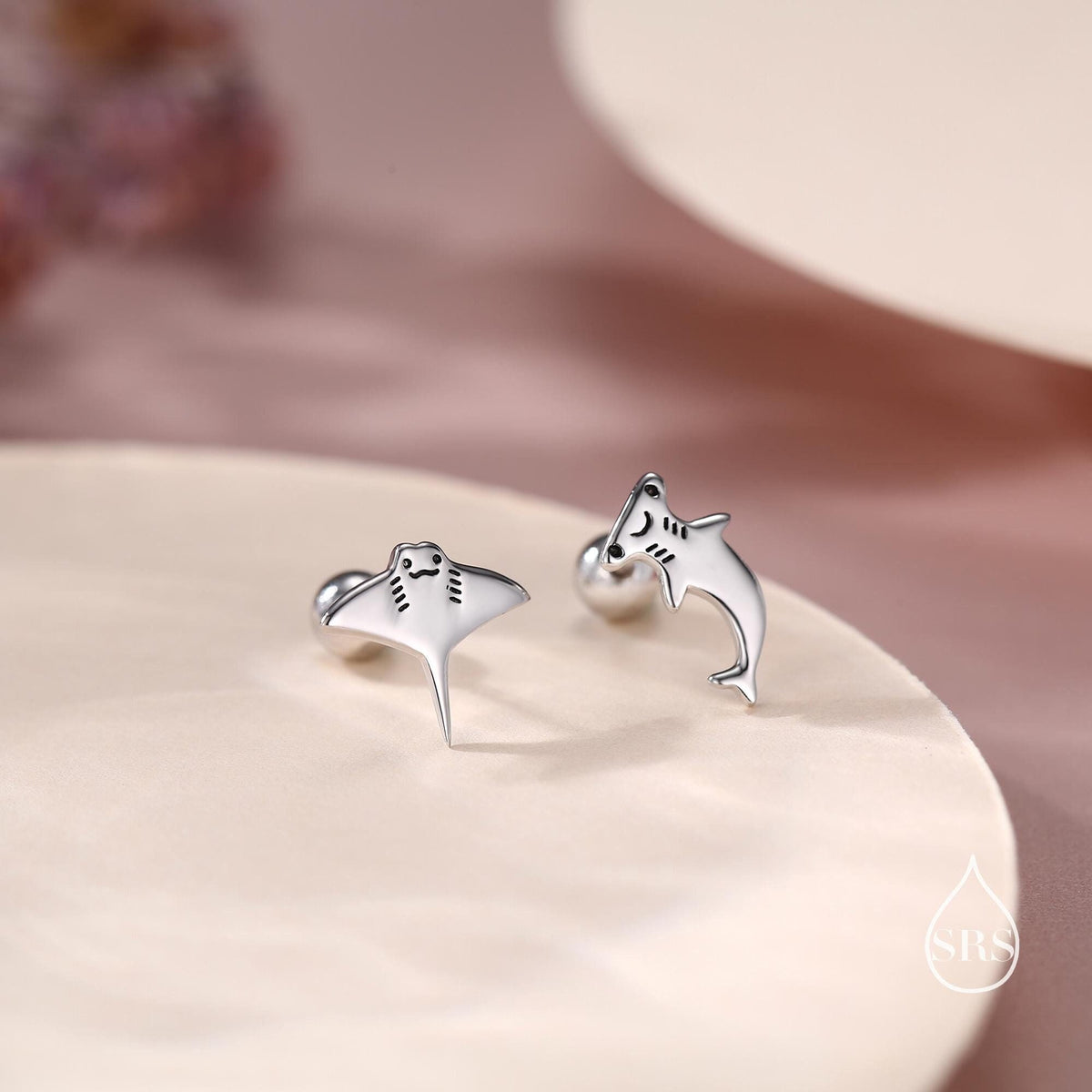 Mismatched Kawaii Hammerhead Shark & Manta Ray 18G Screw Back Earrings in Sterling Silver, Animal Earrings