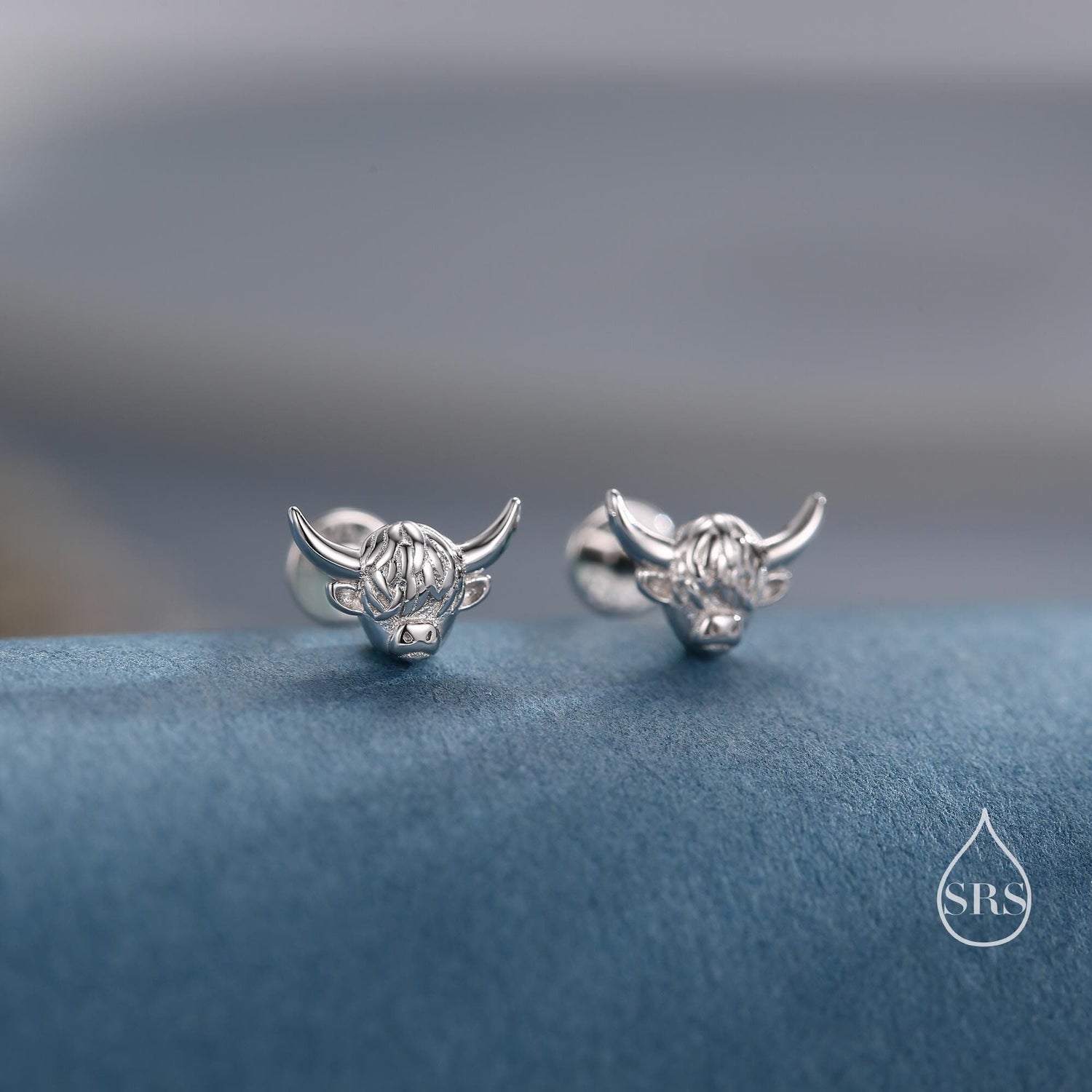 Highland Cow 16G Internally Threaded Flat Back Earrings in Sterling Silver, Animal Earrings
