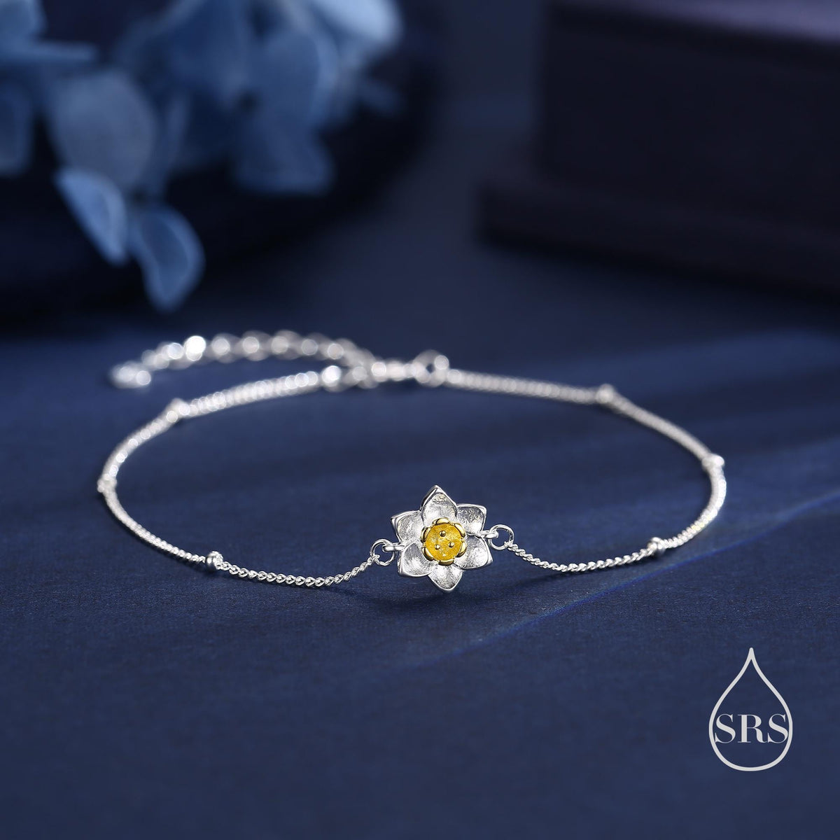 Daffodil Flower Bracelet with a Satellite Chain