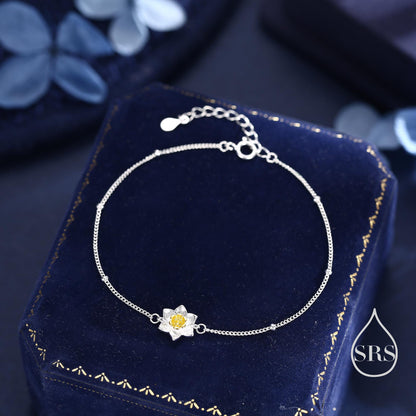 Delicate Daffodil Bracelet in Sterling Silver with a Satellite Chain, Nature Inspired Flower Jewellery,  Minimalist, Simple and Tiny