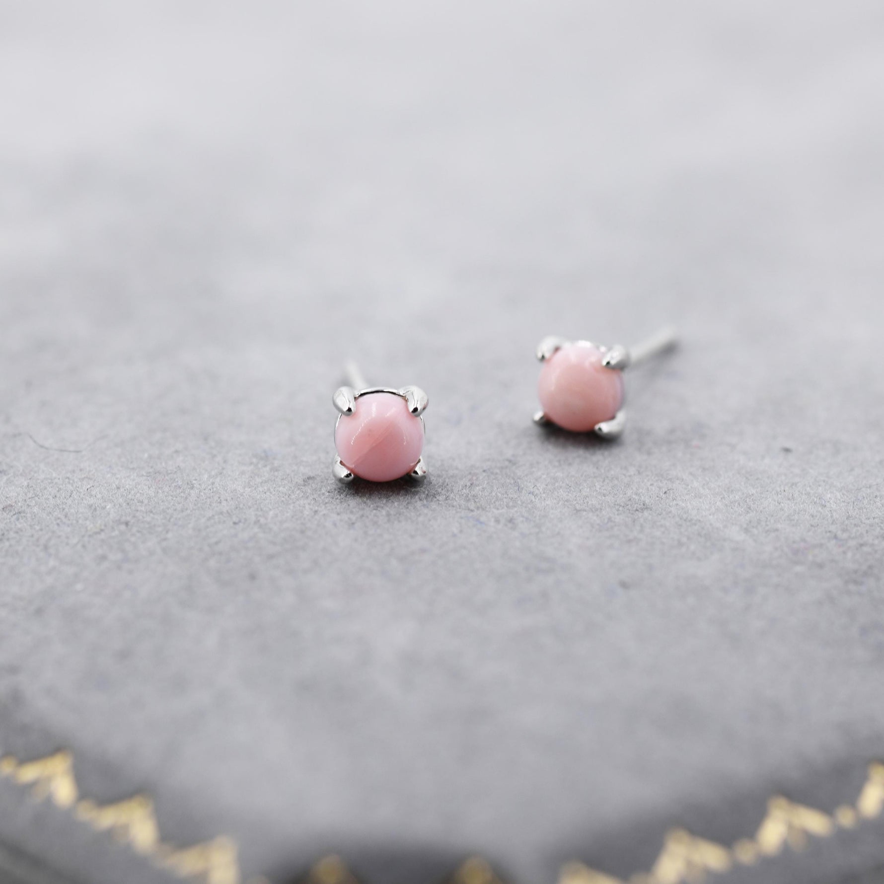 Mother of Pearl from the Queen Conch Shell Stud Earrings in Sterling Silver, 4mm, Genuine mother of pearl Stud, 4 Prongs,