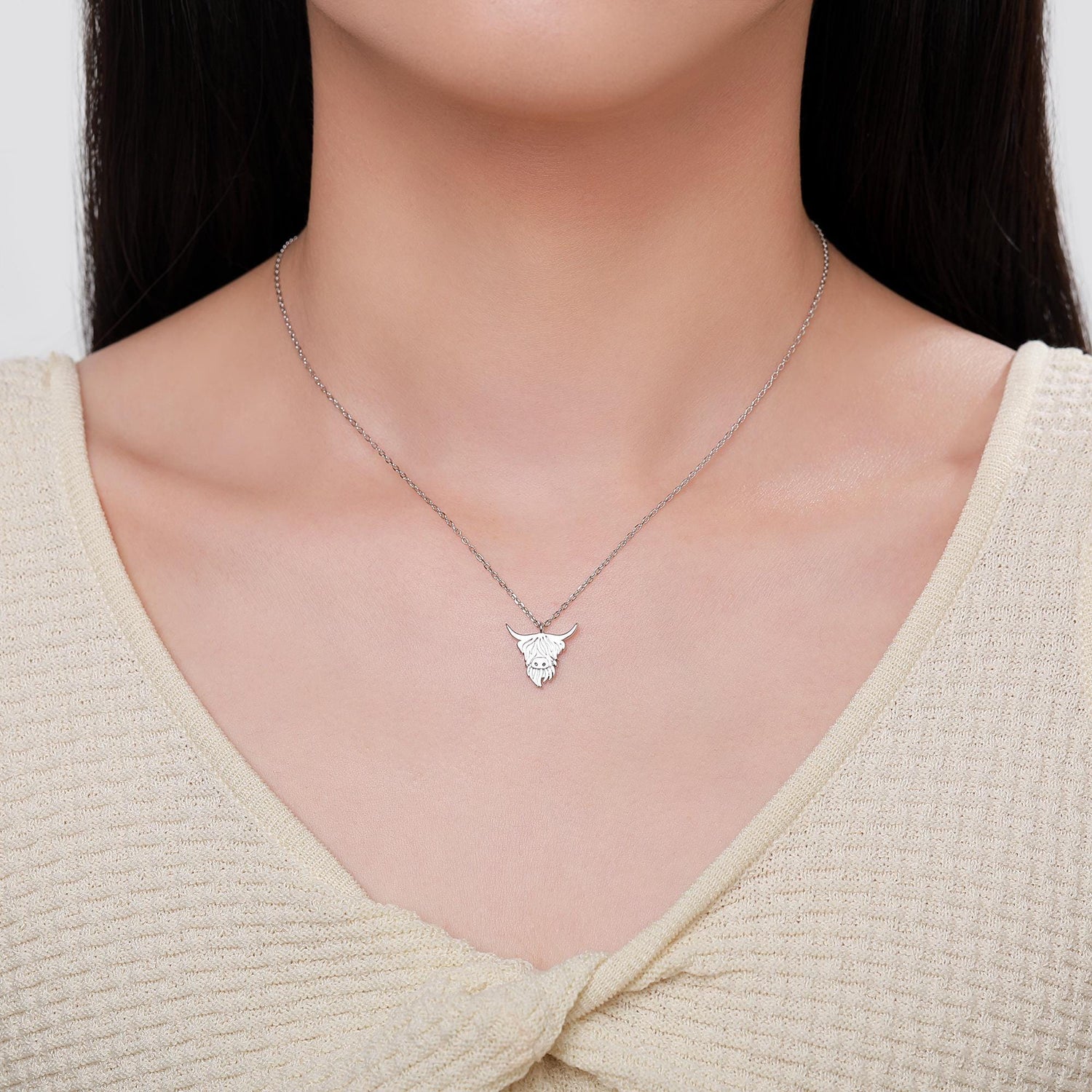 Highland Cow Pendant Necklace in Sterling Silver, Silver, Gold or Rose Gold Finish, Delicate Highland Cow Necklace, Scottish Jewellery