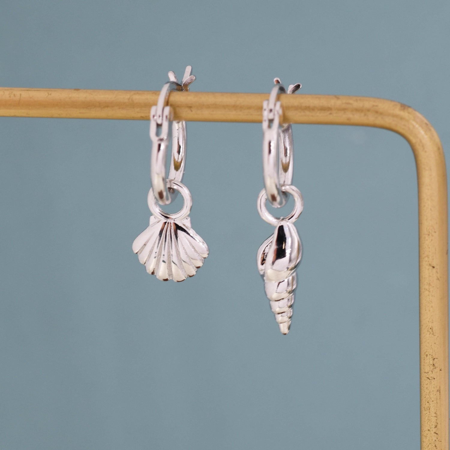 Mismatched Shell Huggie Hoops Earrings in Sterling Silver, Silver or Gold or Rose Gold, Ocean Earrings, Asymmetric Sea Shell Earrings,
