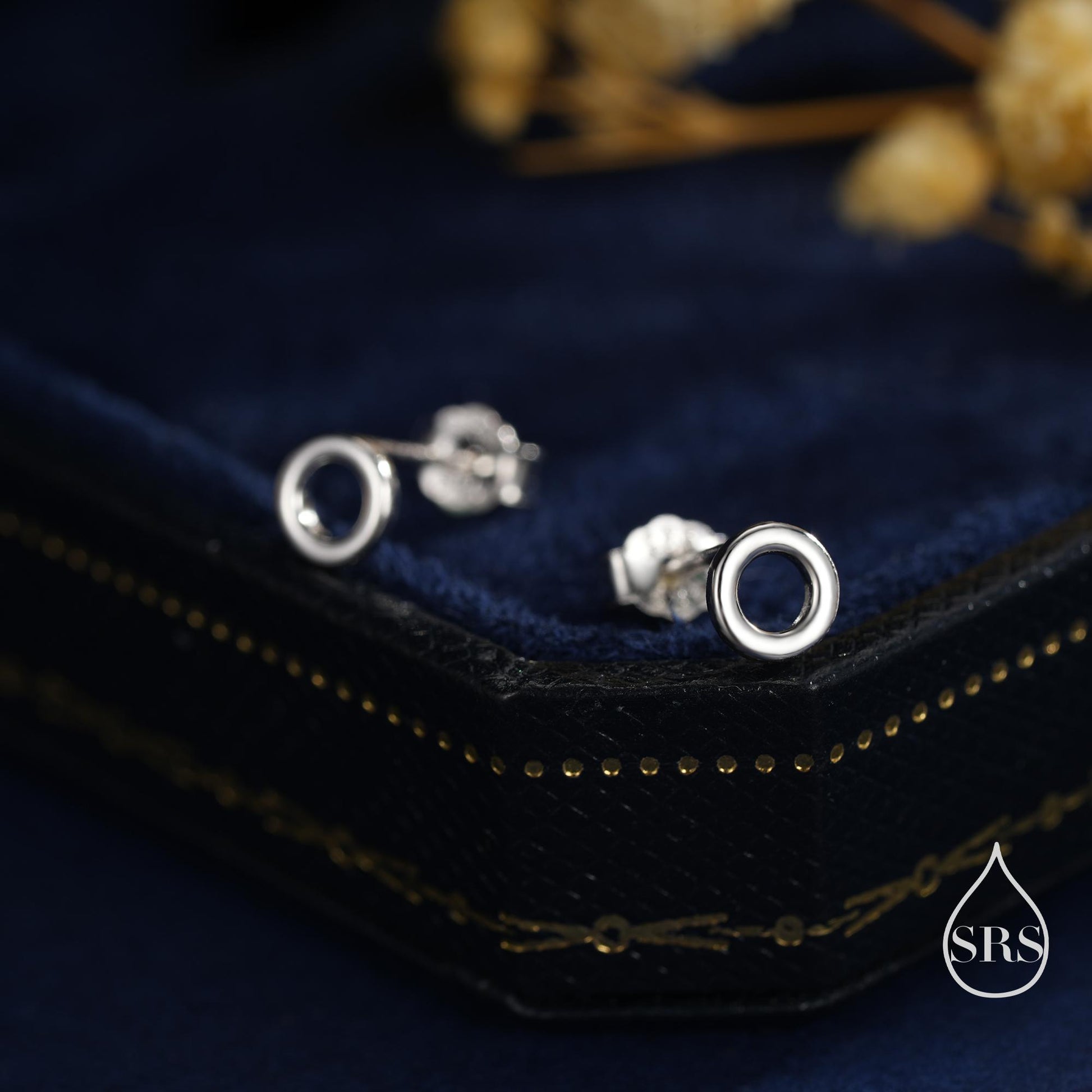 Sterling Silver Minimalist Open Circle Stud Earrings in Sterling Silver - Minimalist Geometric Design, Silver, Gold or Rose Gold