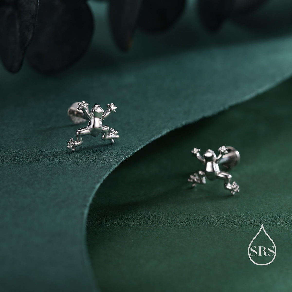 Tiny Frog 16G Internally Threaded Flat Back Earrings in Sterling Silver, Animal Earrings