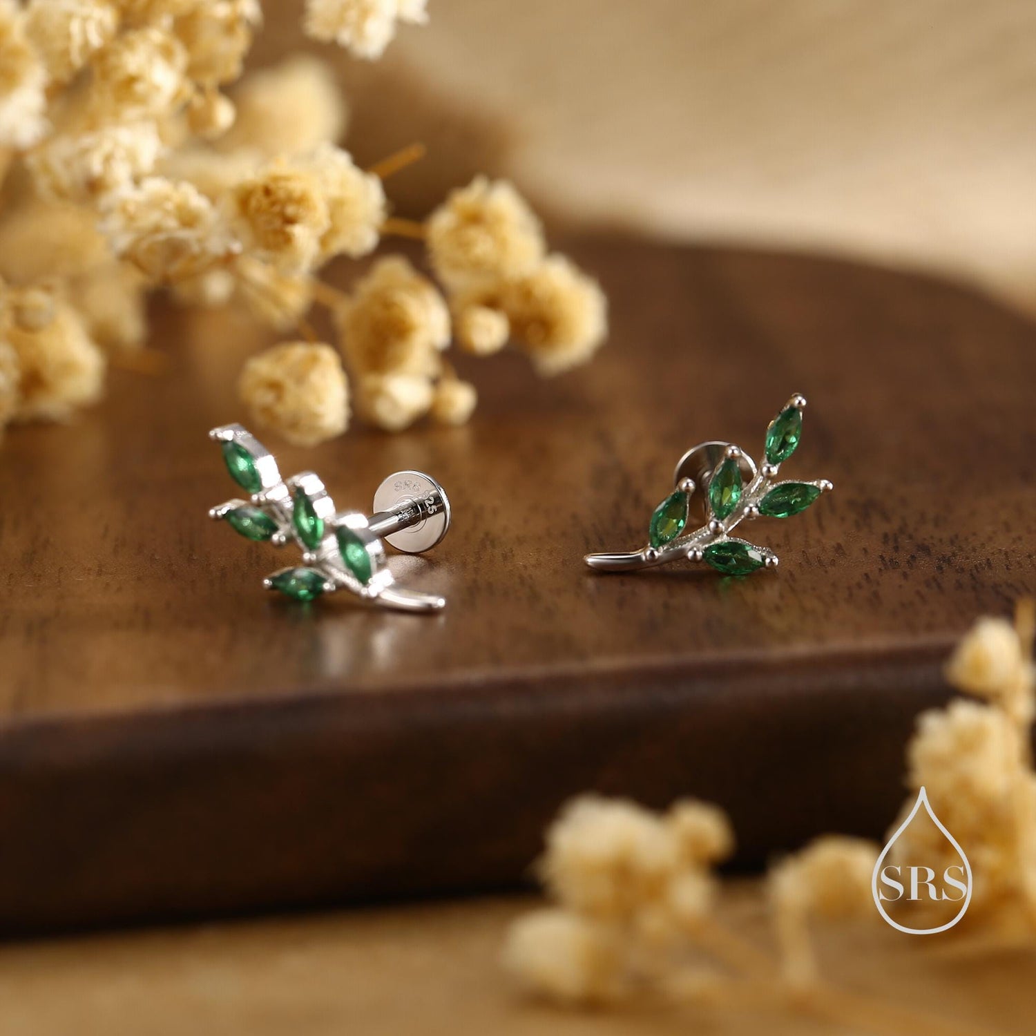 Emerald Green Leaf 16G Internally Threaded Flat Back Earrings in Sterling Silver