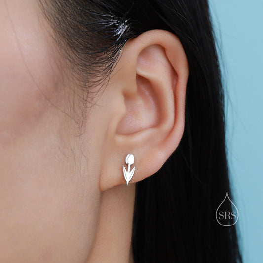 Tulip Flower Stud Earrings in Sterling Silver, Silver or Gold or Rose Gold, Flower Earrings, Tulip Earrings