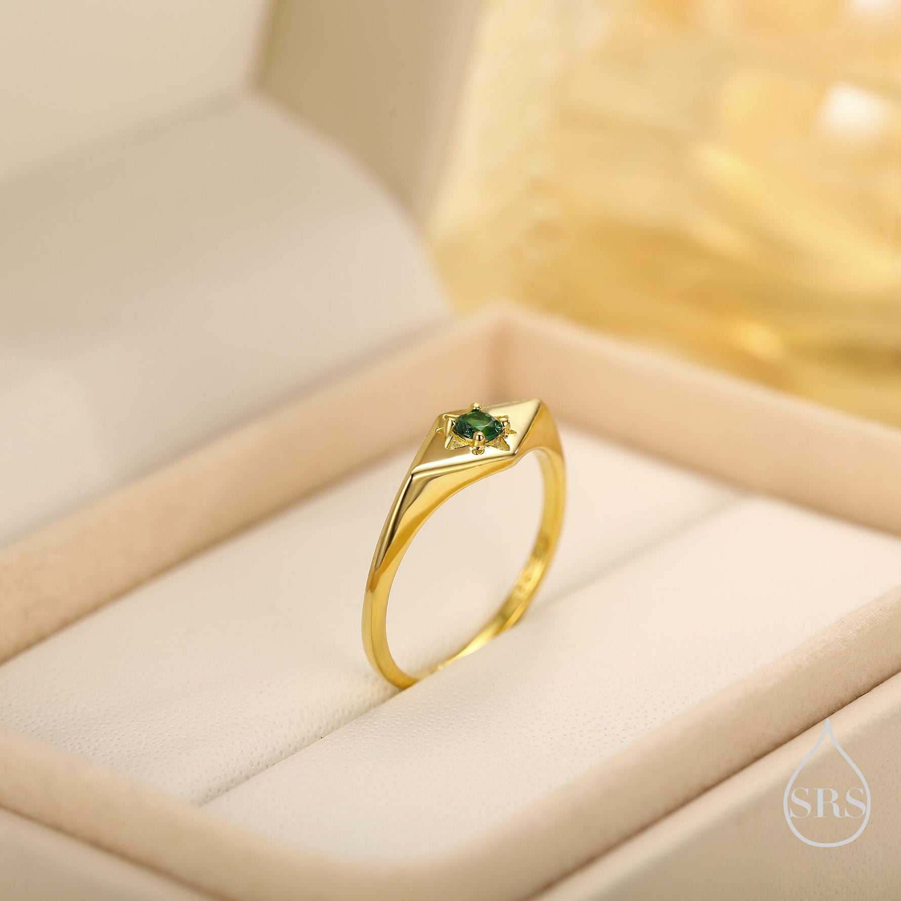 Kite Signet Emerald Ring in Sterling Silver, Silver or Gold, Starburst Emerald CZ Ring, Rhombus Ring, US 5 - 8