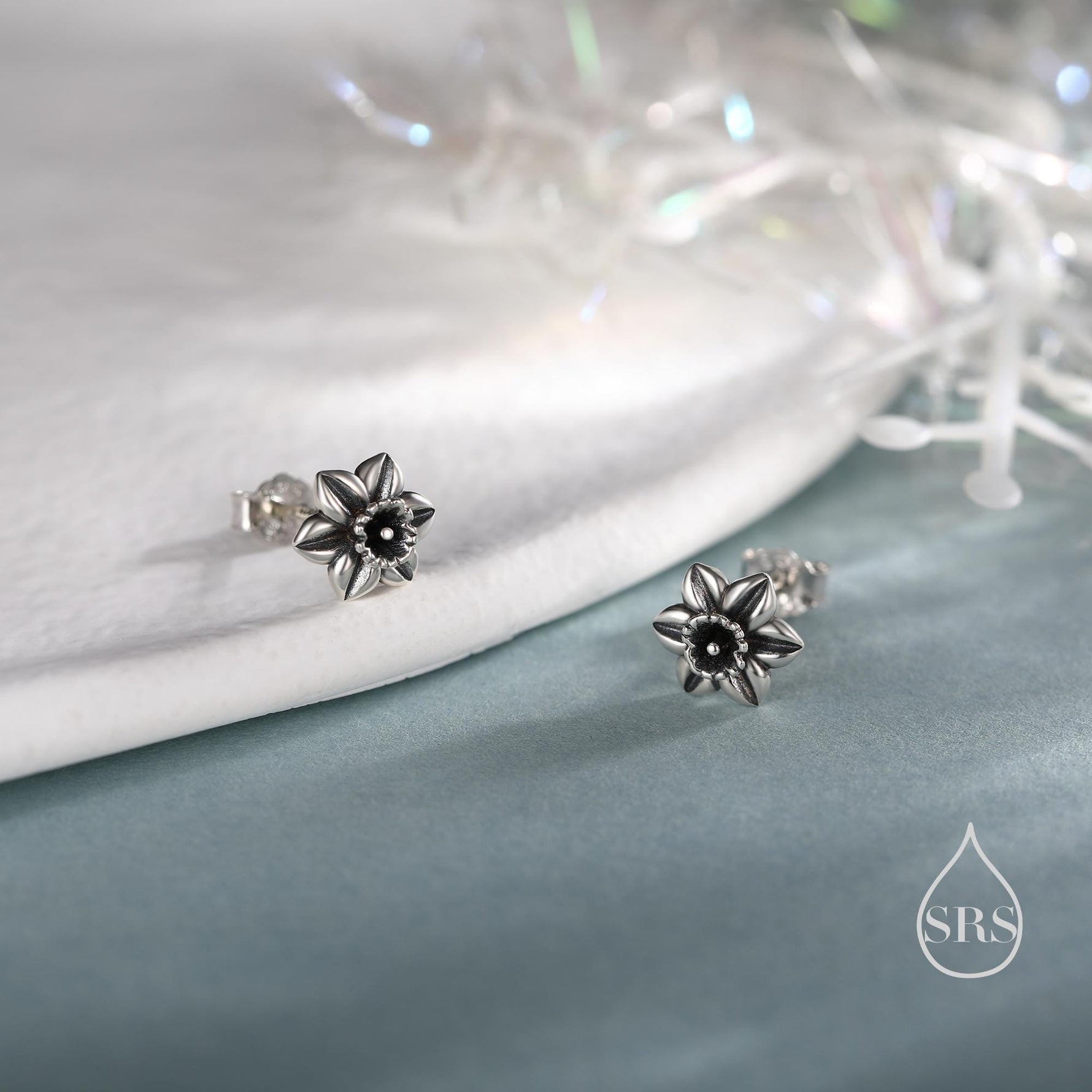 Daffodil Stud Earrings in Sterling Silver, Tiny Flower Earrings, Four Finishes, Daffodil Earrings, March Birth Flower, Gold or Rose Gold