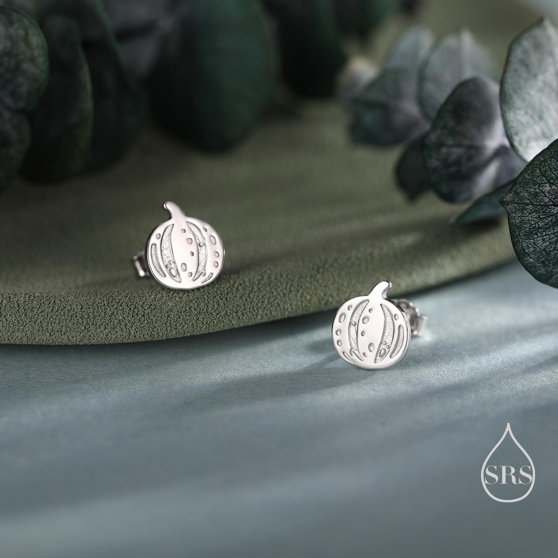 Pumpkin Squash Stud Earrings in Sterling Silver, Silver, Gold or Rose Gold, Small Stripy Pumpkin Earrings, Halloween Earrings