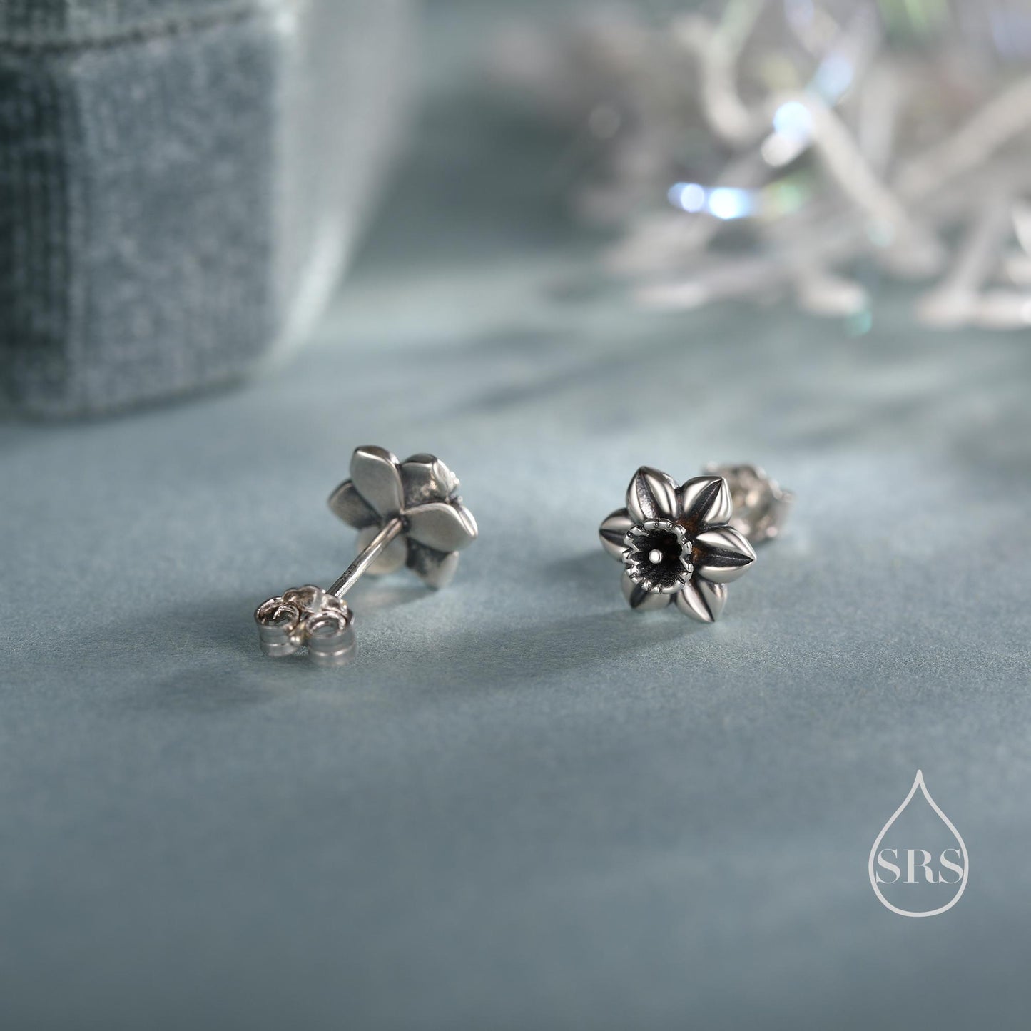 Daffodil Stud Earrings in Sterling Silver, Tiny Flower Earrings, Four Finishes, Daffodil Earrings, March Birth Flower, Gold or Rose Gold