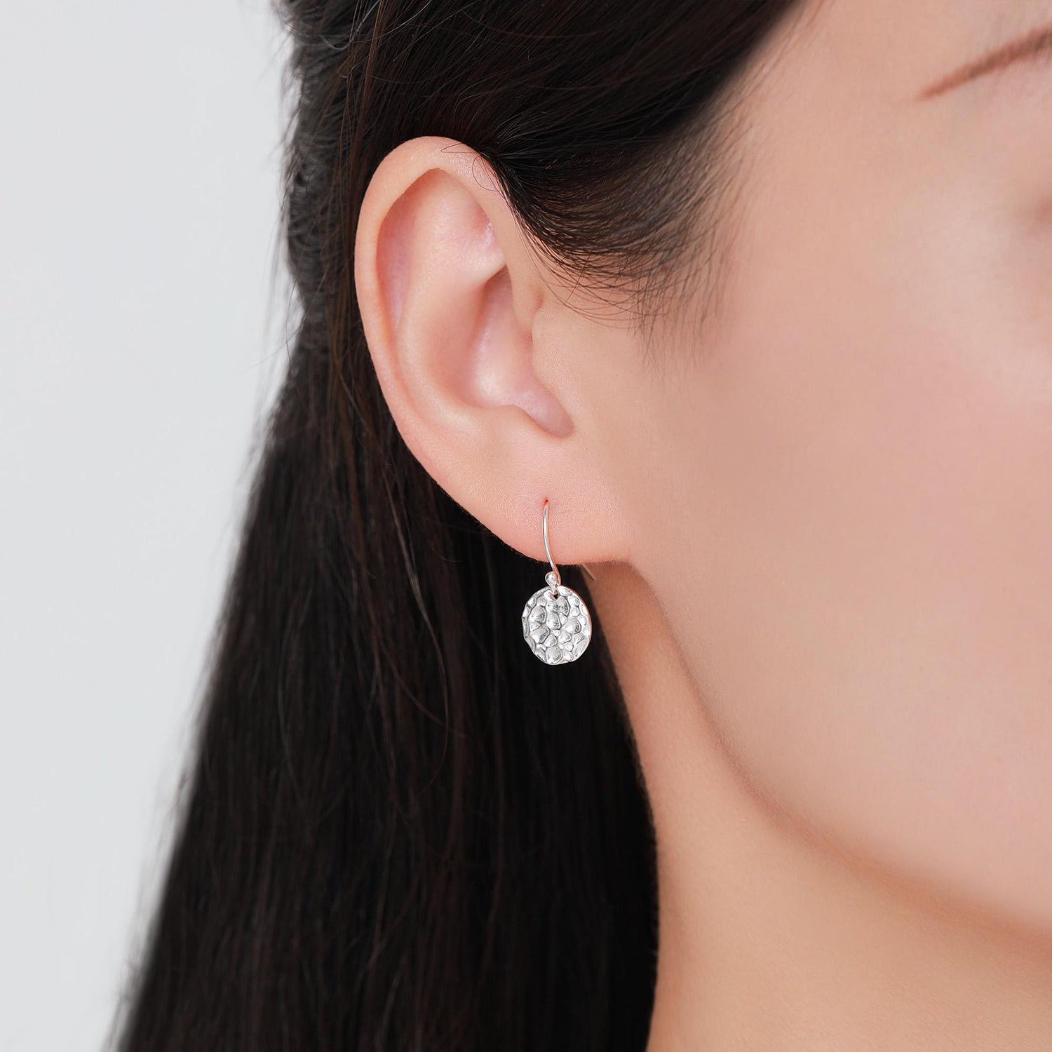 Hammered Disks Dangle Drop Earrings in Sterling Silver, Silver or Gold or Rose Gold, Minimalist Hammered Disk Earrings
