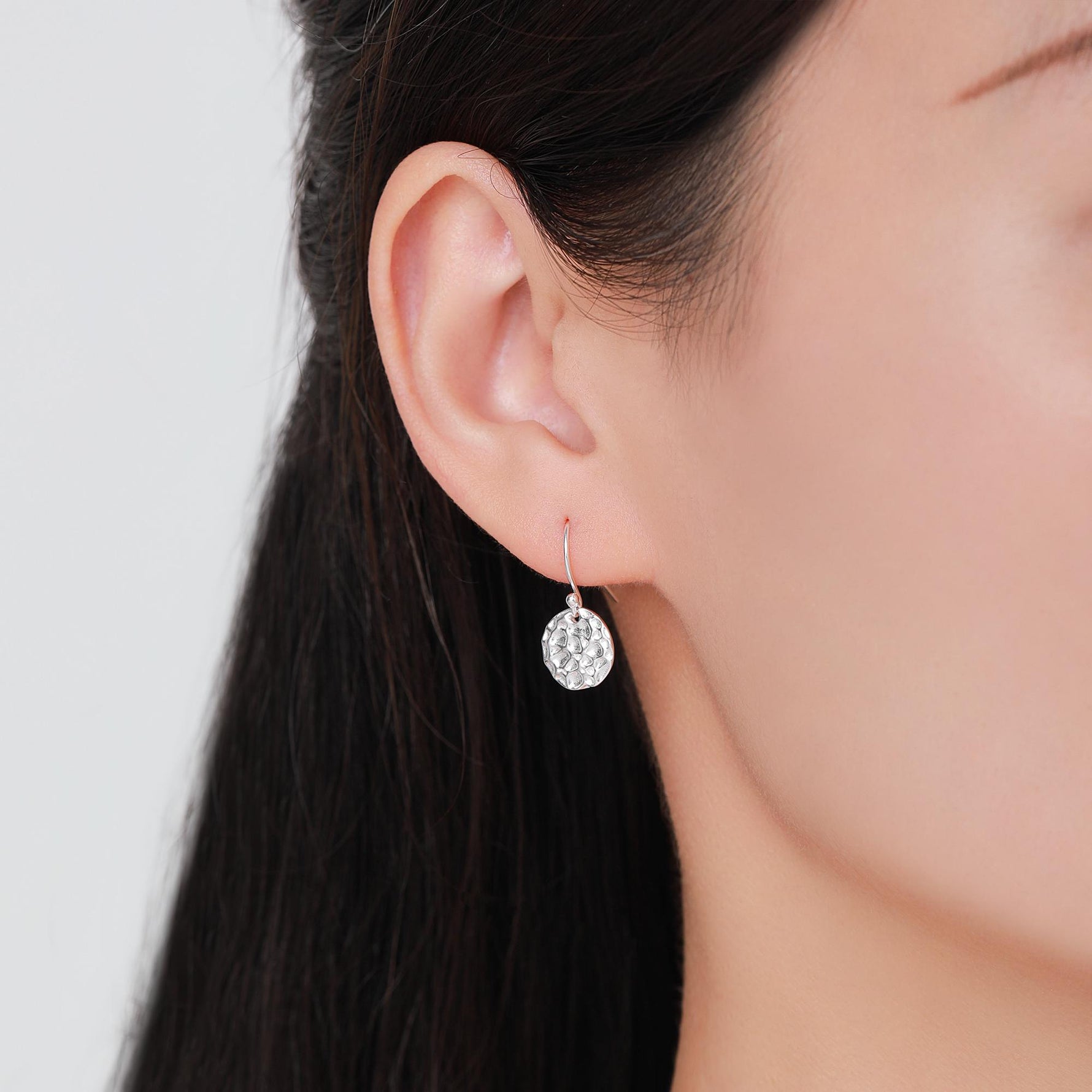 Hammered Disks Dangle Drop Earrings in Sterling Silver, Silver or Gold or Rose Gold, Minimalist Hammered Disk Earrings