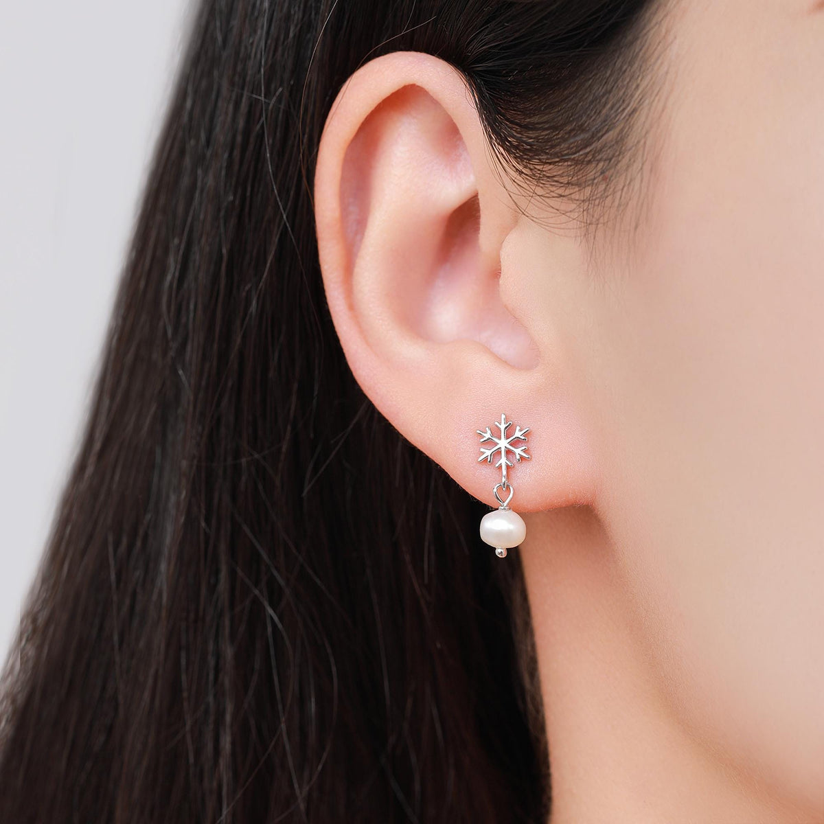 Snowflake and Natural Pearl Stud Earrings in Sterling Silver, Snow with Irregular Shape Pearls Earrings, Snowflake Earrings