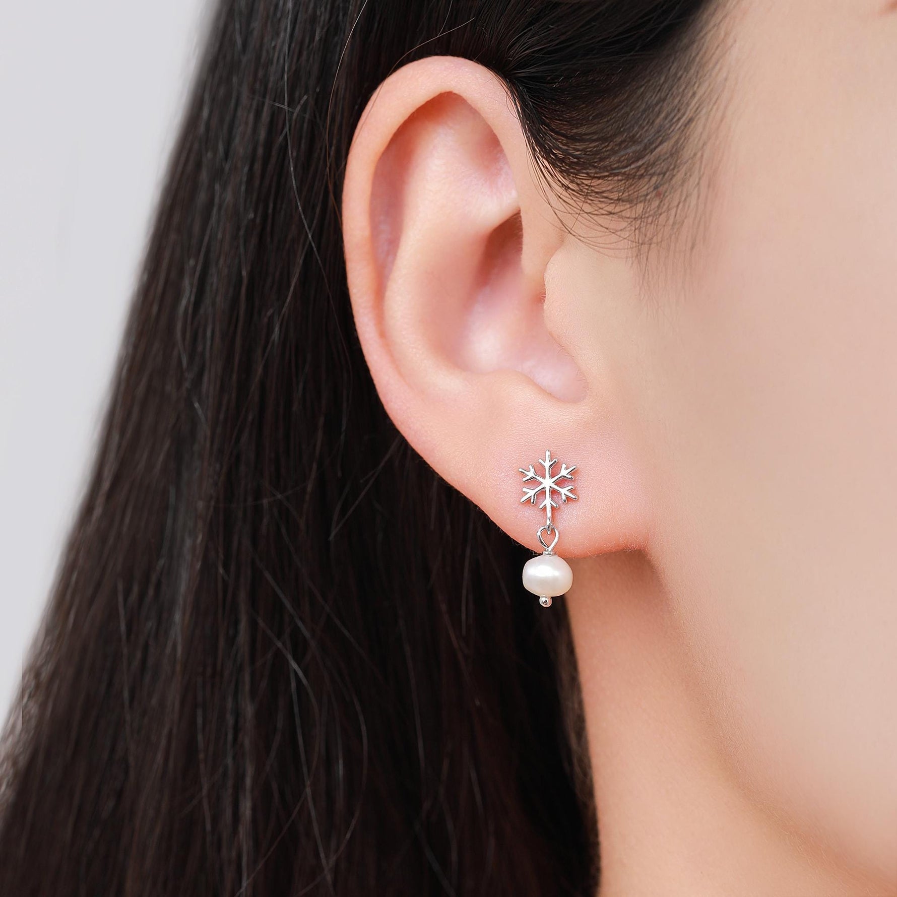 Snowflake and Natural Pearl Stud Earrings in Sterling Silver, Snow with Irregular Shape Pearls Earrings, Snowflake Earrings