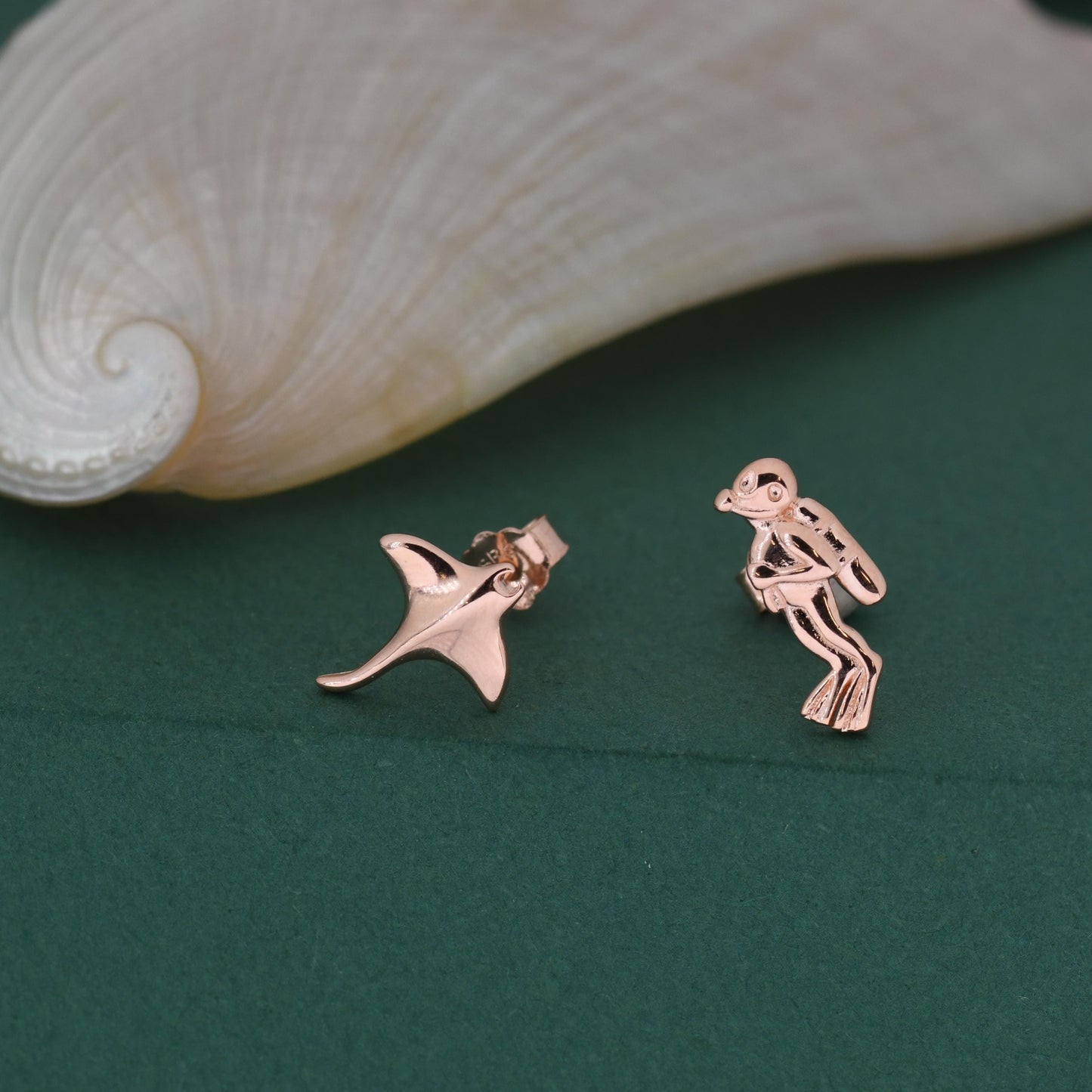 Mismatched Scuba Diver & Manta Ray Stud Earrings in Sterling Silver – Ocean Inspired Asymmetric Earrings, Minimalist Sea Life Jewellery