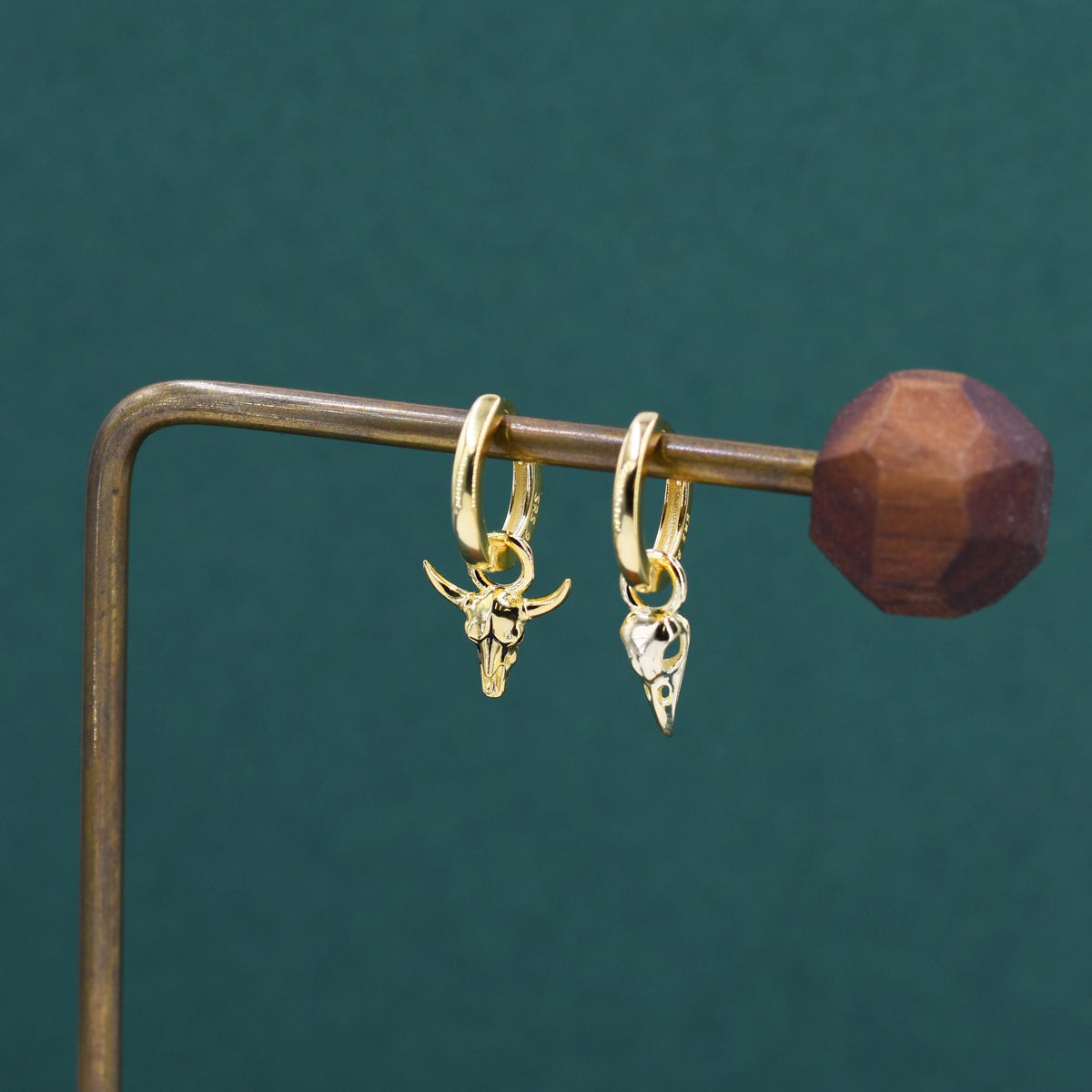 Sterling Silver Mismatched Bull Skull and Bird Skull Hoop Earrings – Gothic Western Statement Jewellery, Asymmetric Animal Skull Earrings