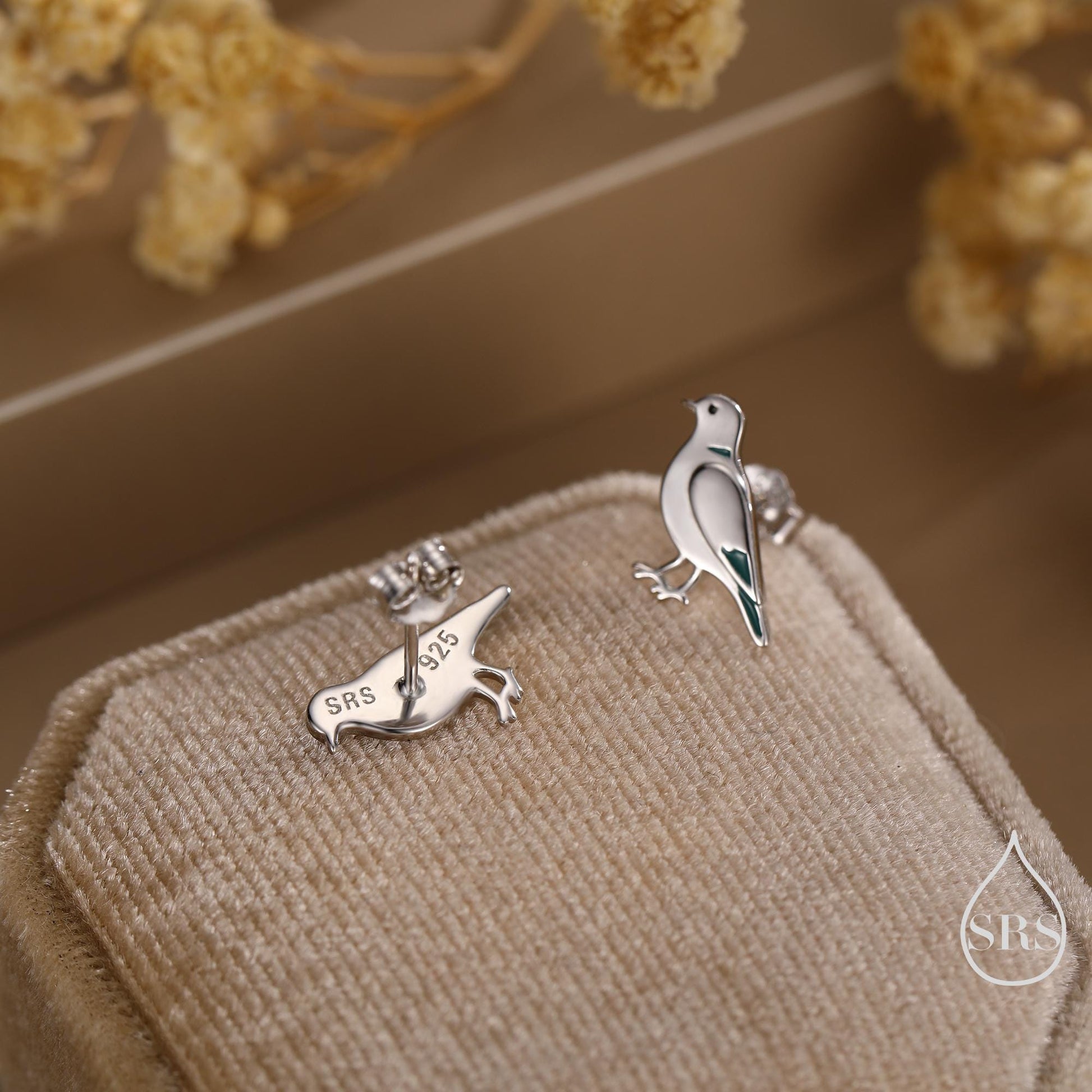 Eurasian Collared Dove Earrings in Sterling Silver, Cute Pigeon Bird Stud Earrings, Nature-Inspired Animal Earrings, Bird Earrings