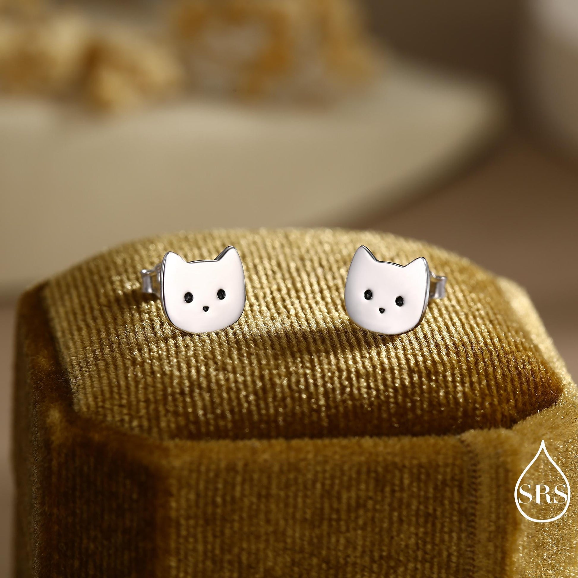 Sterling Silver Super Cute Kitty Cat Stud Earrings, Cat Lady Earrings, Fun and Quirky Animal Lover, Cat Earrings