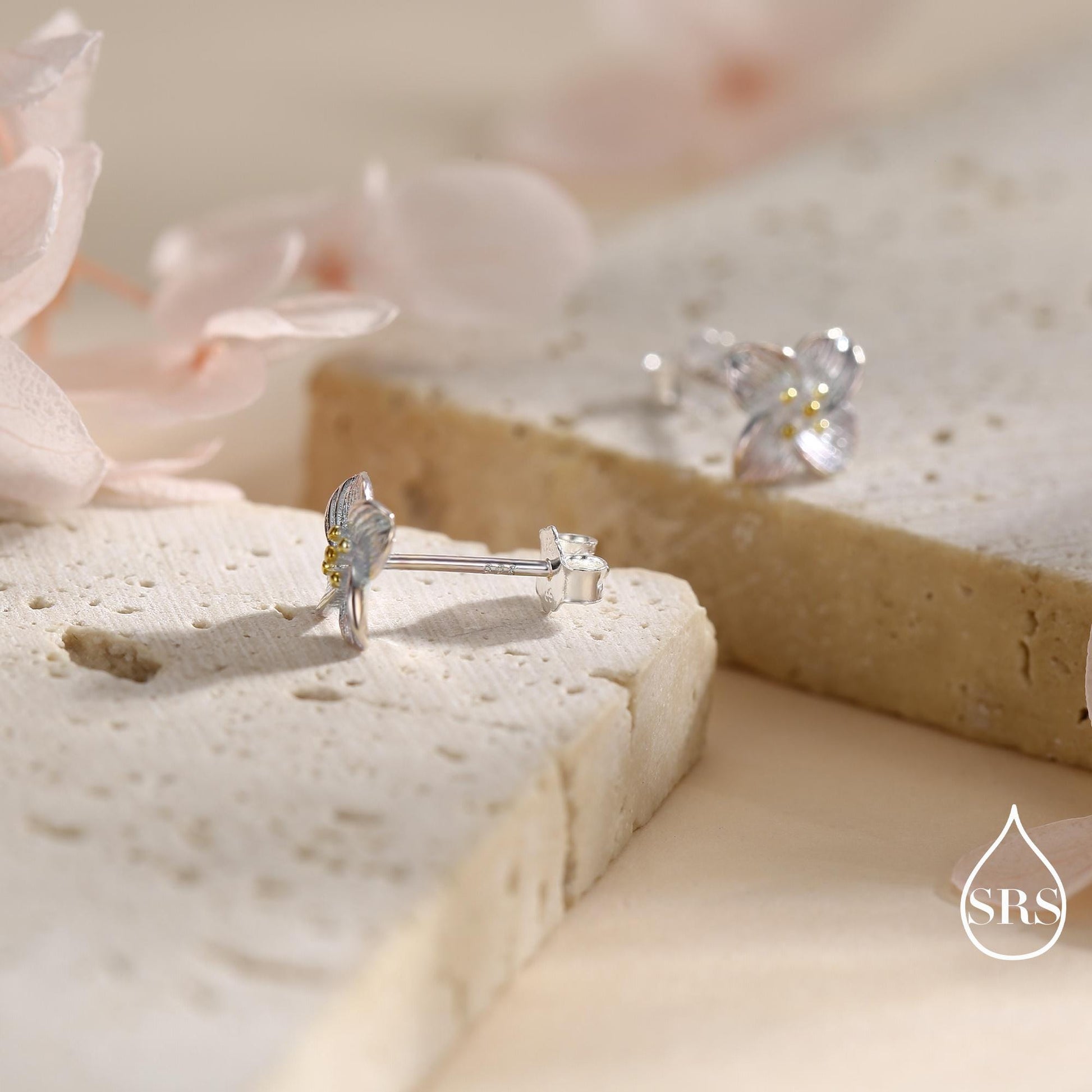 Dainty Flower Stud Earrings in Sterling Silver, Two Tone Silver Dogwood Flower Earrings, Nature Inspired Earrings, Plant Earrings