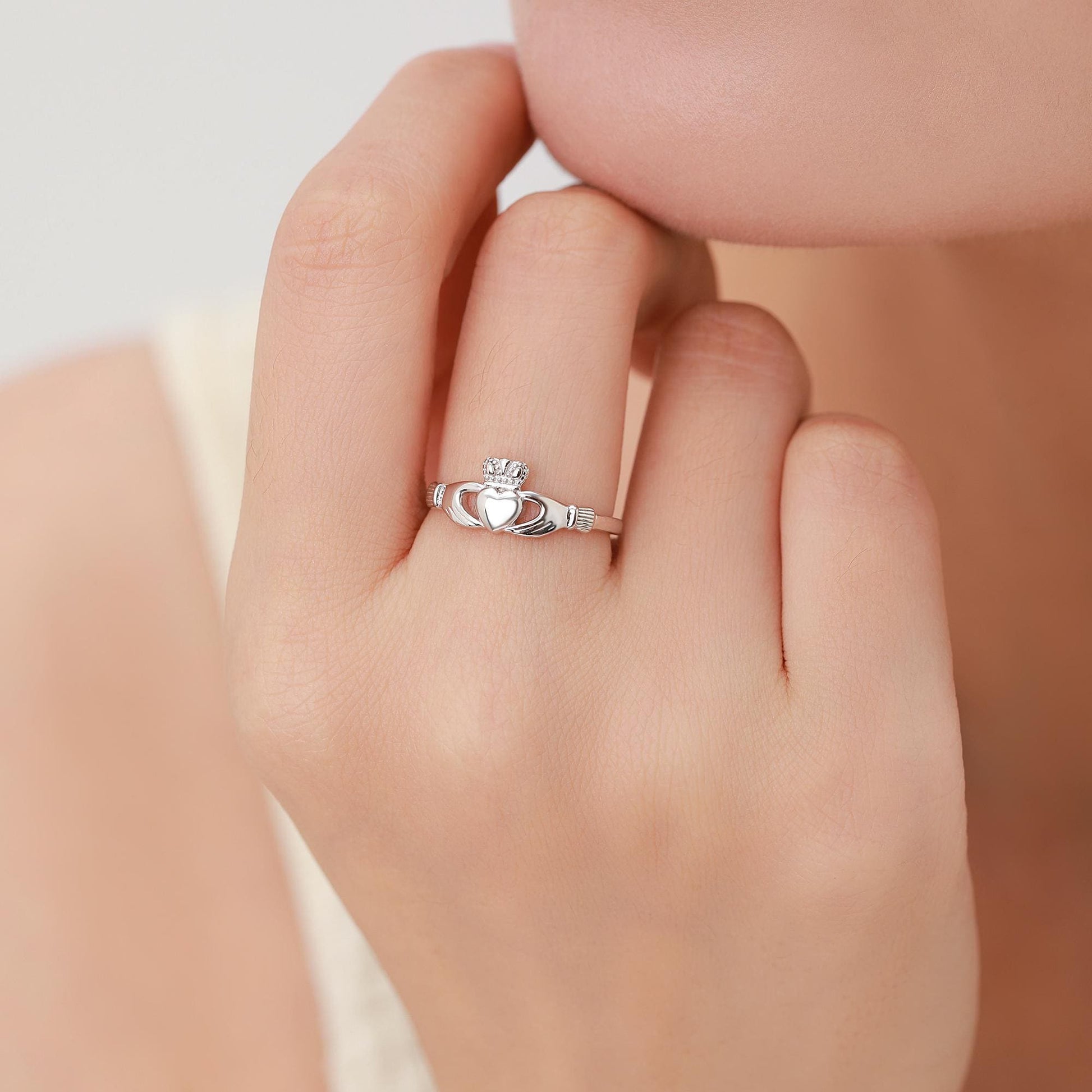 Sterling Silver Claddagh Ring, Traditional Irish Ring US 5 - 8, Delicate Celtic Symbol Jewellery