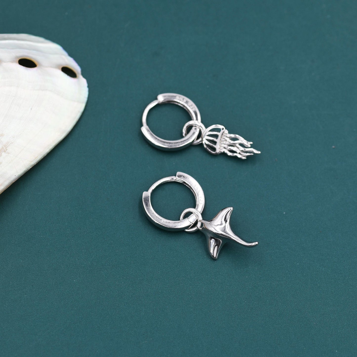 Mismatched Manta Ray Fish and Jellyfish Huggie Hoop Earrings, Asymmetric Stingray and Jellyfish Dangle Hoop Earrings, Fish Dangle Earrings