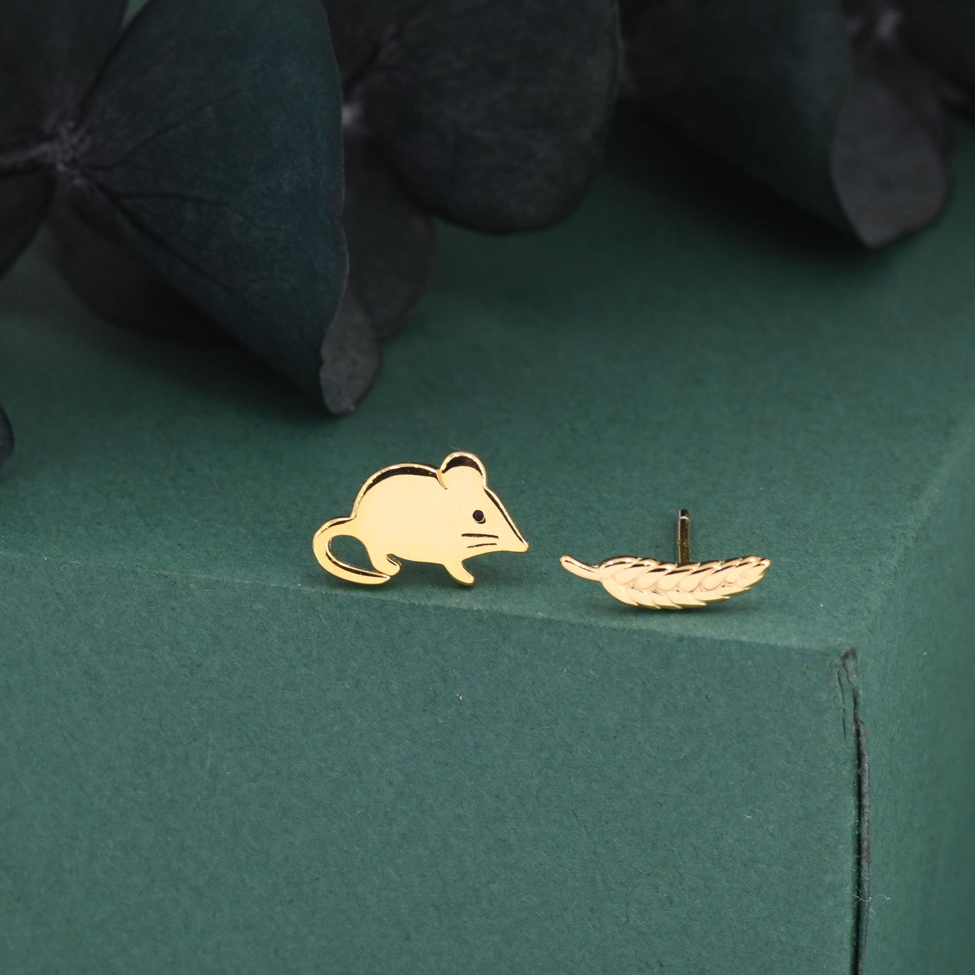 Sterling Silver Mouse & Wheat Stud Earrings – Cute Mismatched Shrew Earrings, Minimalist Farm Animal Jewellery, Nature Inspired Gift for Her