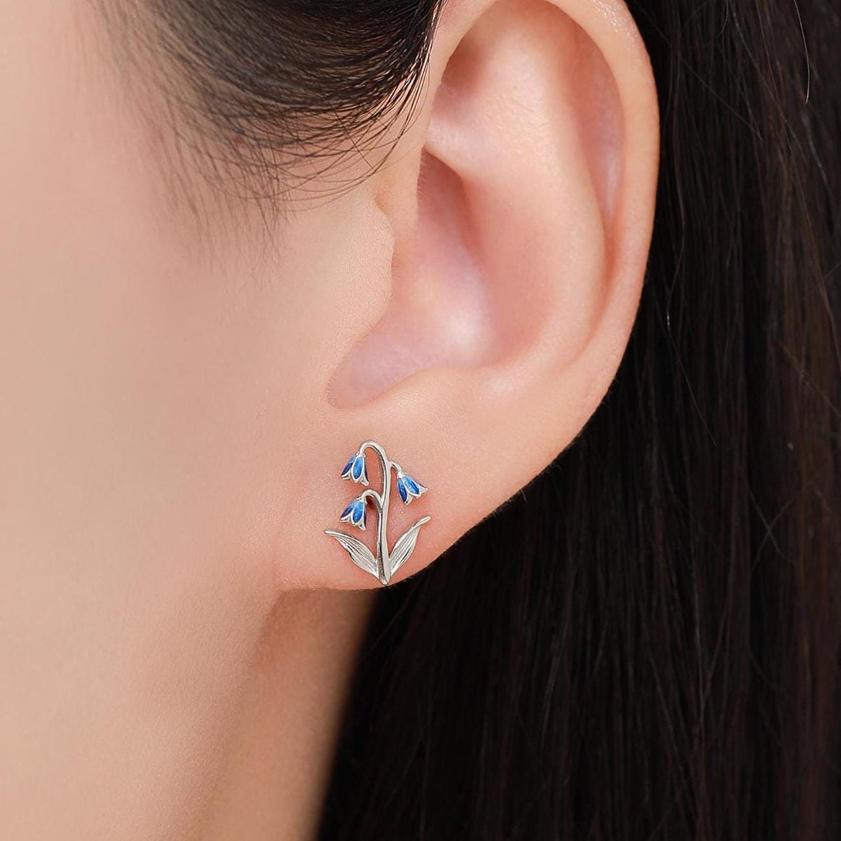 Sterling Silver Bluebell 18G Screw Back Earrings
