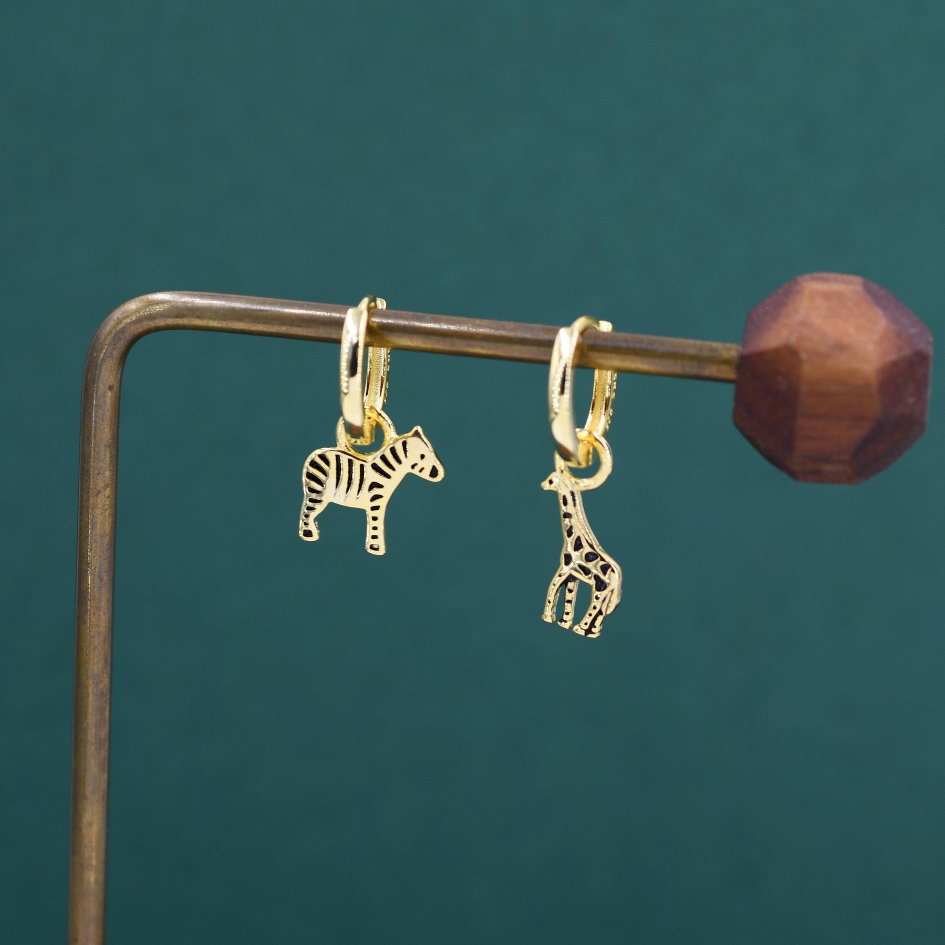 Sterling Silver Mismatched Zebra and Giraffe Hoop Earrings – Safari Animal Jewellery for Nature Lovers, Detachable Hoops