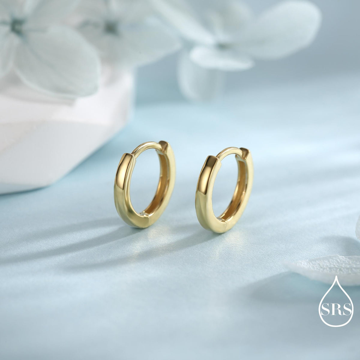 Minimalist Simple Huggie Hoop Earrings in Sterling Silver, Silver or Gold or Rose Gold Finish, Straight Edge Hoop Earrings