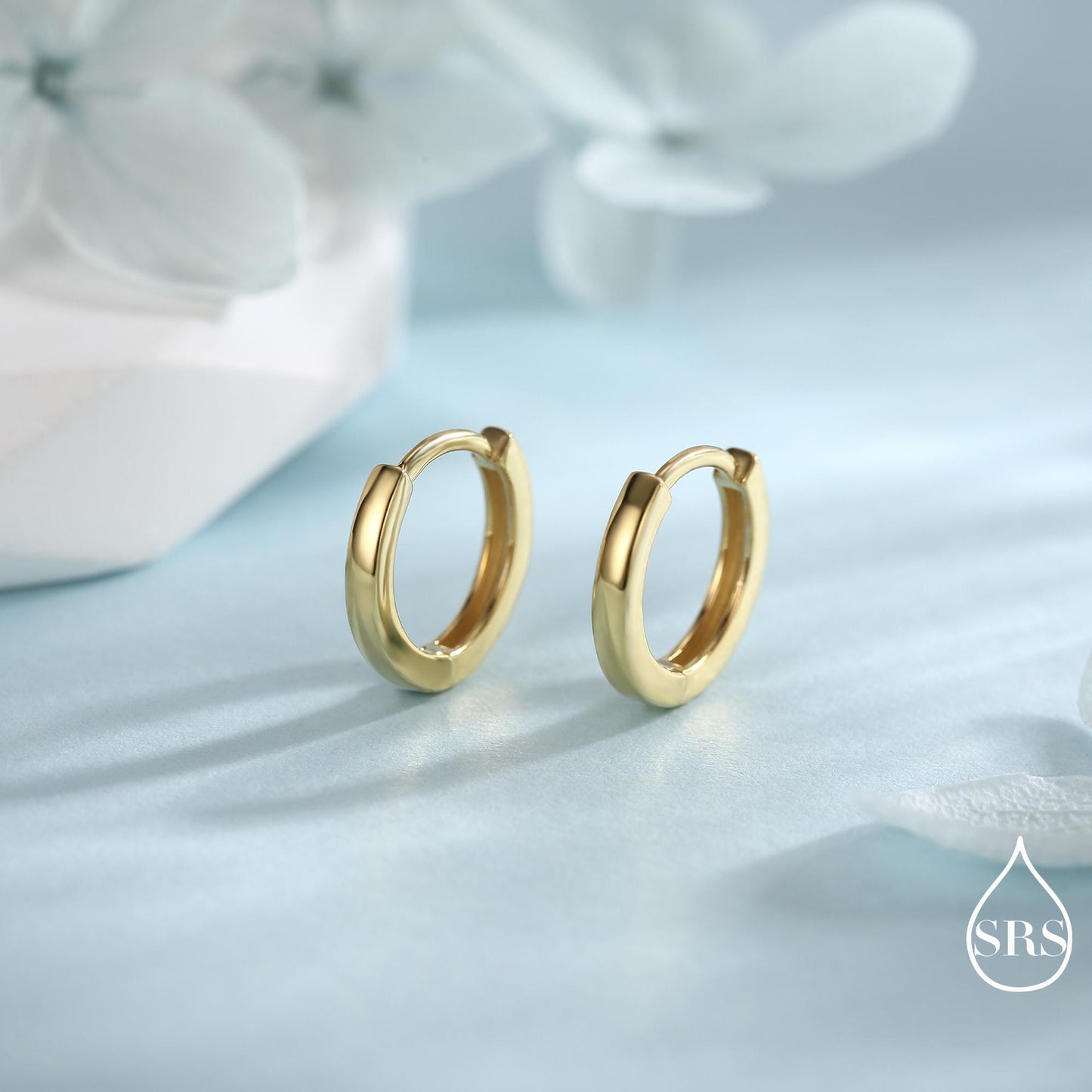 Minimalist Simple Huggie Hoop Earrings in Sterling Silver, Silver or Gold or Rose Gold Finish, Straight Edge Hoop Earrings