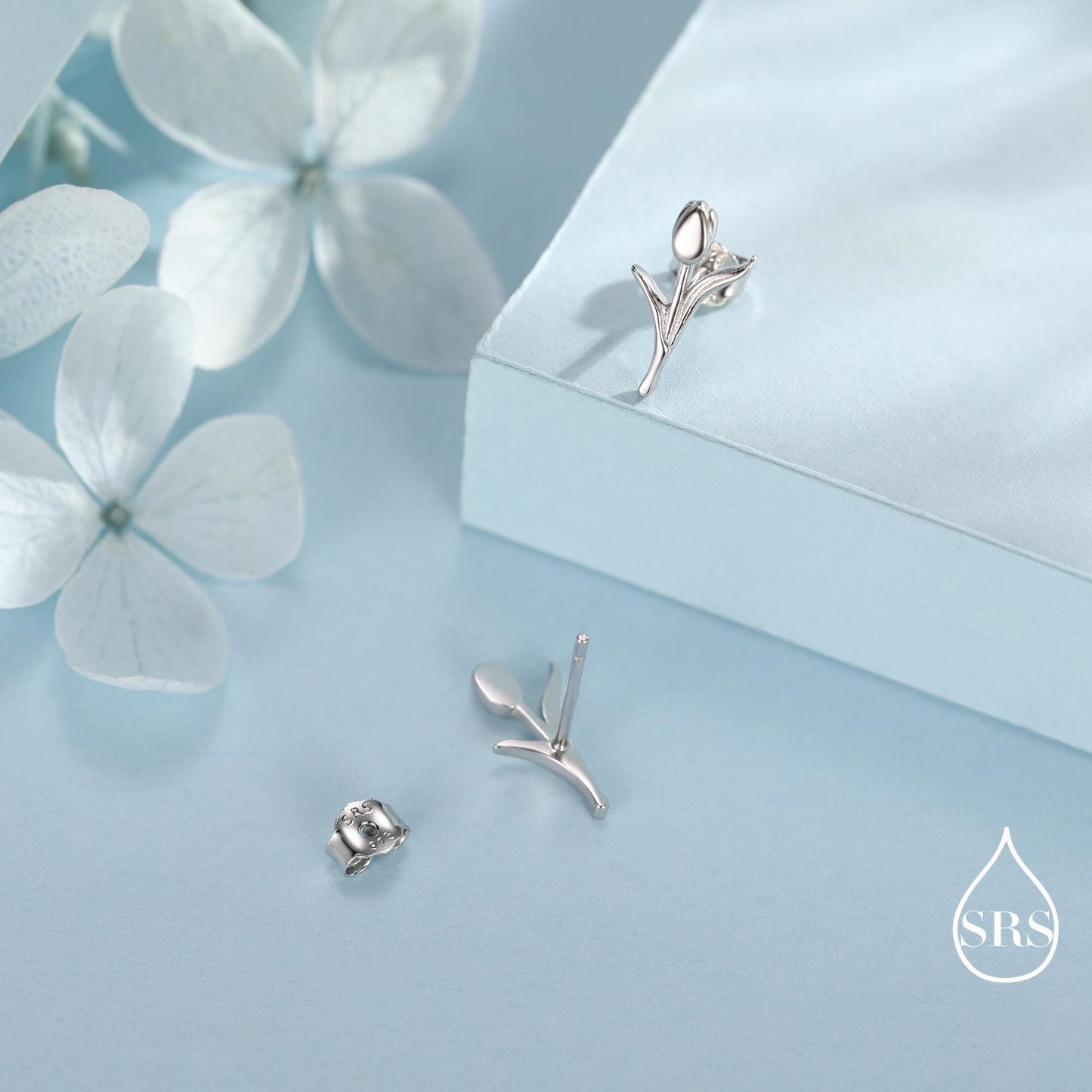 Dainty Tulip Flower Stud Earrings in Sterling Silver, Silver, Gold or Rose Gold Finish, Flower Earrings, Tulip Earrings, Spring Earrings
