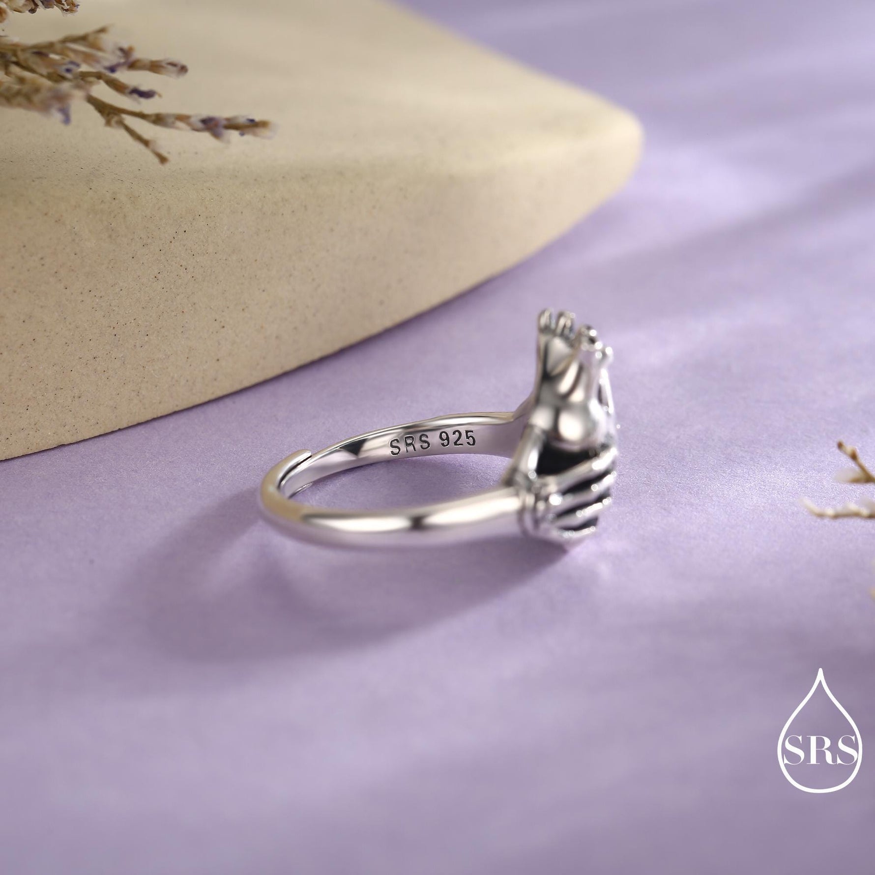 Anatomical Heart & Skeleton Hands Sterling Silver Ring, Oxidised Silver Heart in Hand Ring, Gothic Romantic Ring