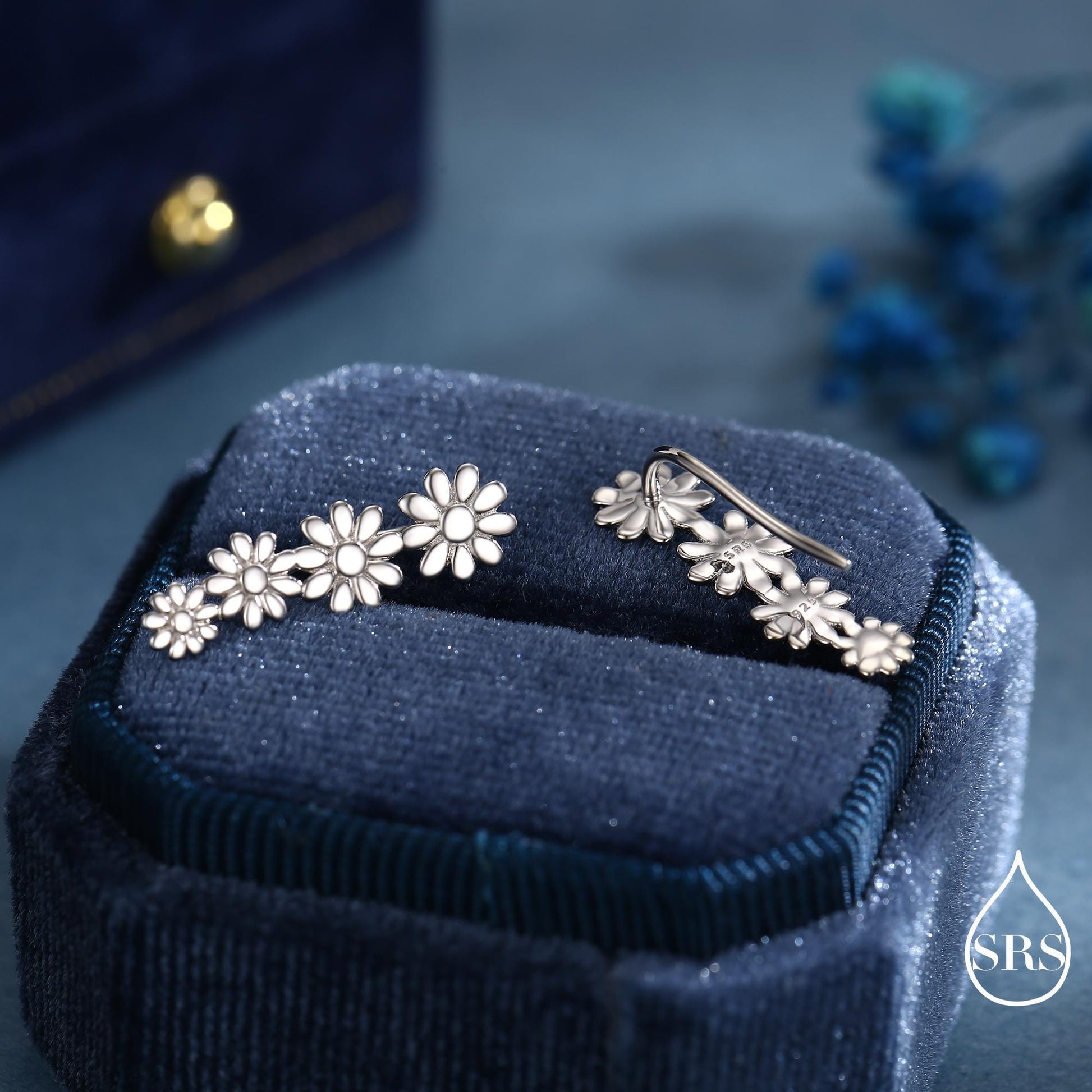 Daisy Flower Crawler Earrings in Sterling Silver, Daisy Chain, Flower Earrings, Ear Climbers, Daisy Earrings