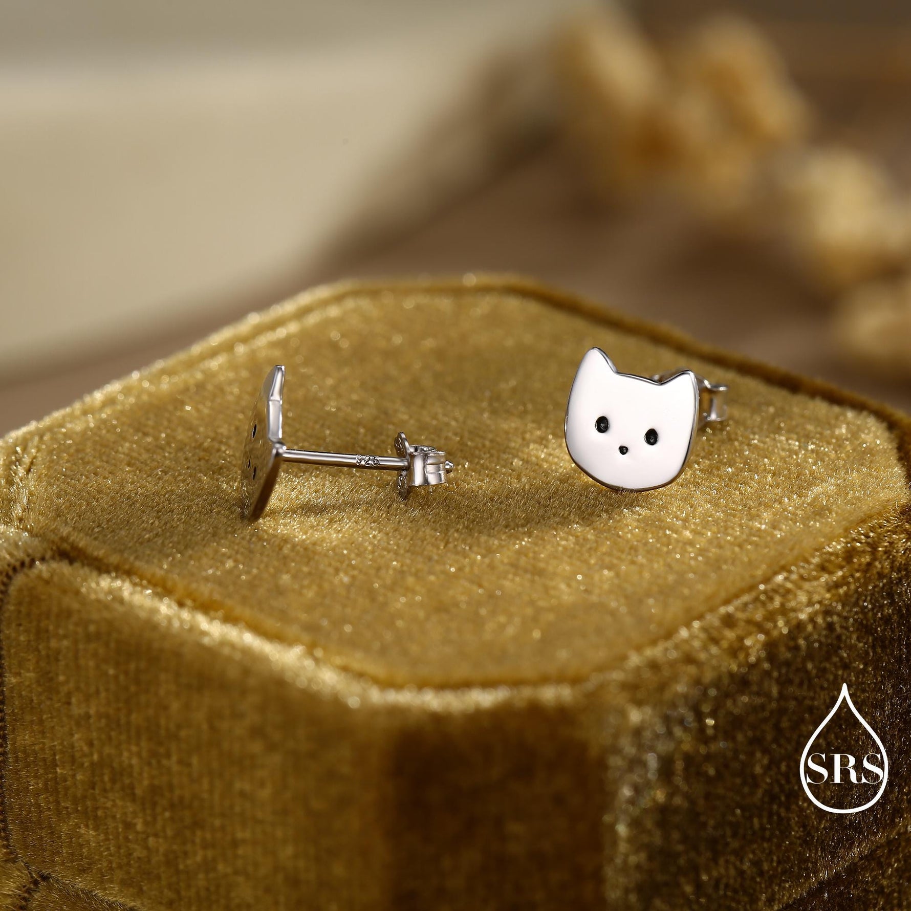 Sterling Silver Super Cute Kitty Cat Stud Earrings, Cat Lady Earrings, Fun and Quirky Animal Lover, Cat Earrings