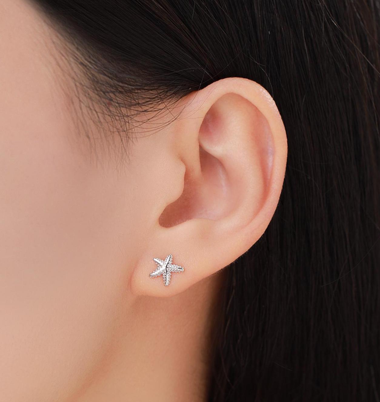 Oxidised Sterling Silver Star Fish Stud Earrings, Cute Sea Star Stud, Starfish Earrings, Nature Inspired Fish Earrings, Starfish Earrings