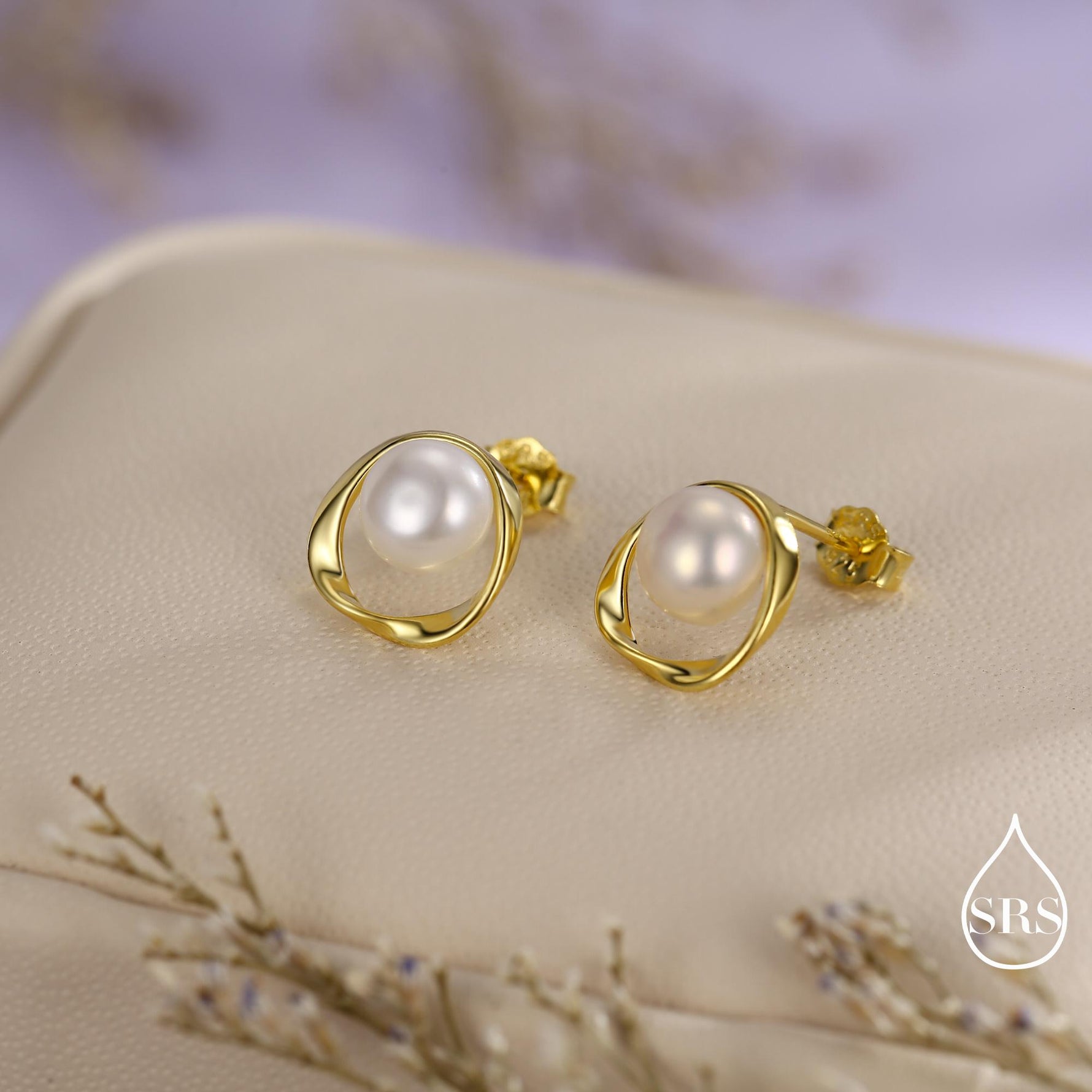 Genuine Freshwater Pearl and Mobius Circle Stud Earrings in Sterling Silver, Delicate Keshi Pearl Halo Earrings, Genuine Freshwater Pearls