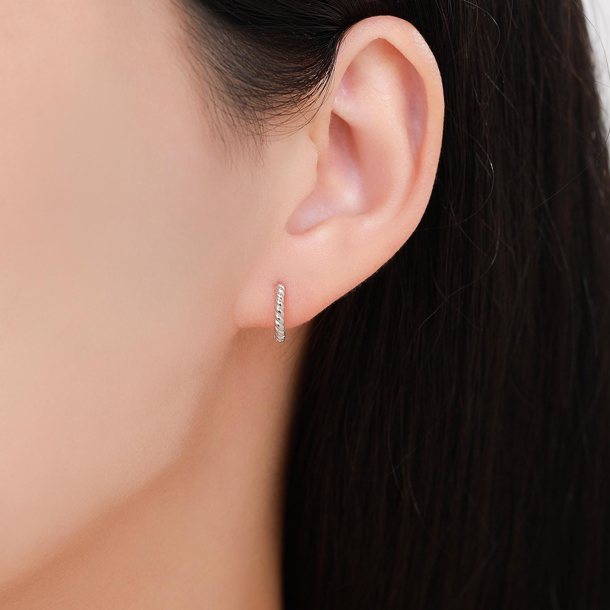 Sterling Silver Minimalist 8mm or 10mm Braided Huggie Hoops, Minimal Silver Twist Hoops, Intertwining Hoop Earrings, Dainty Hoops Earrings