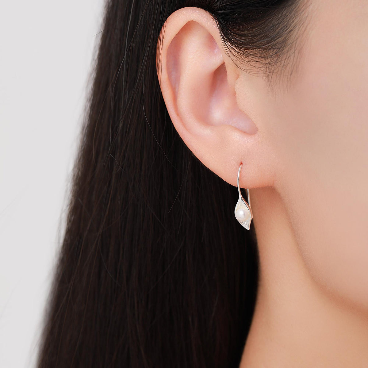 Sterling Silver Calla Lily Flower Hook Earrings with Fresh Water Pearls, Nature Inspired Pretty and Elegant Jewellery