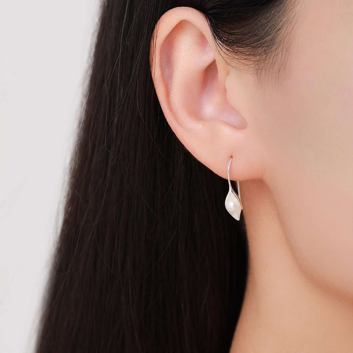 Sterling Silver Calla Lily Flower Hook Earrings with Fresh Water Pearls, Nature Inspired Pretty and Elegant Jewellery