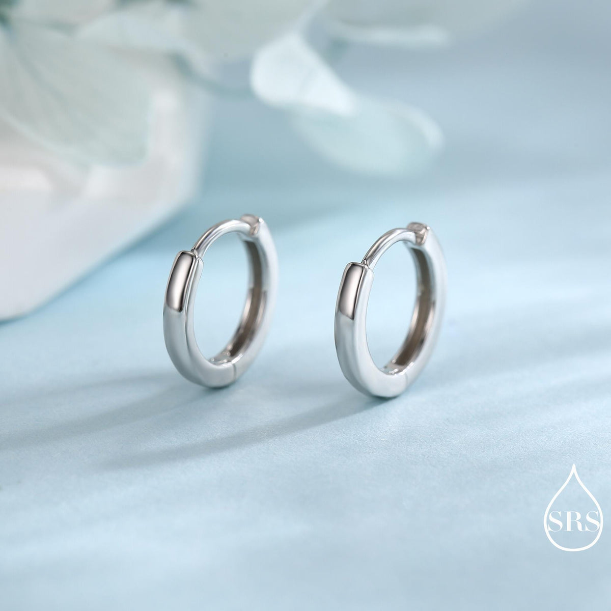 Minimalist Simple Huggie Hoop Earrings in Sterling Silver, Silver or Gold or Rose Gold Finish, Straight Edge Hoop Earrings